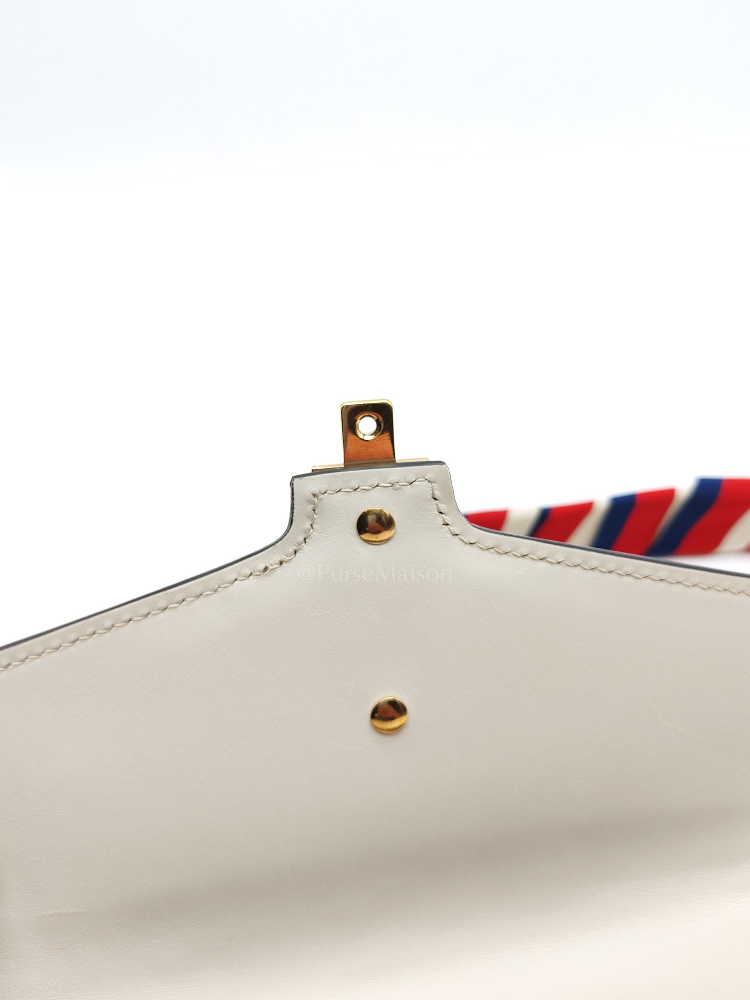 Gucci Sylvie Shoulder Bag in Off White Smooth Calfskin Leather