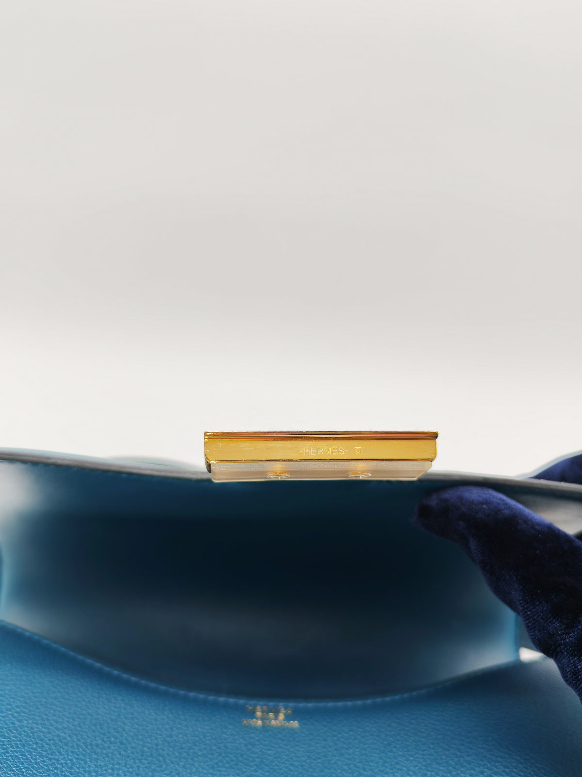 Hermes Constance III 24 in Colvert Veau Evercolor Leather Gold Hardware Stamp A(2017)