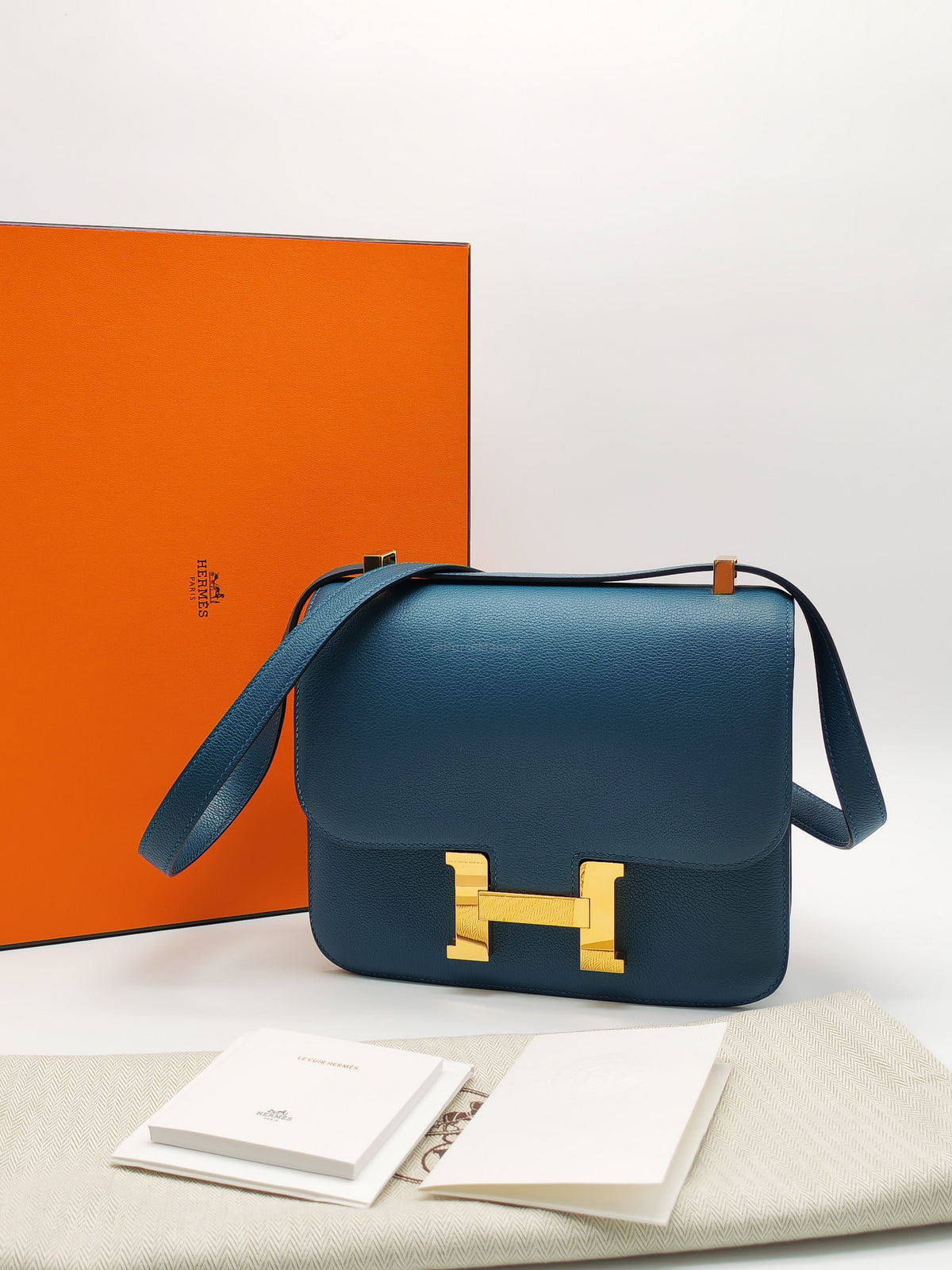 Hermes Constance III 24 in Colvert Veau Evercolor Leather Gold Hardware Stamp A(2017)
