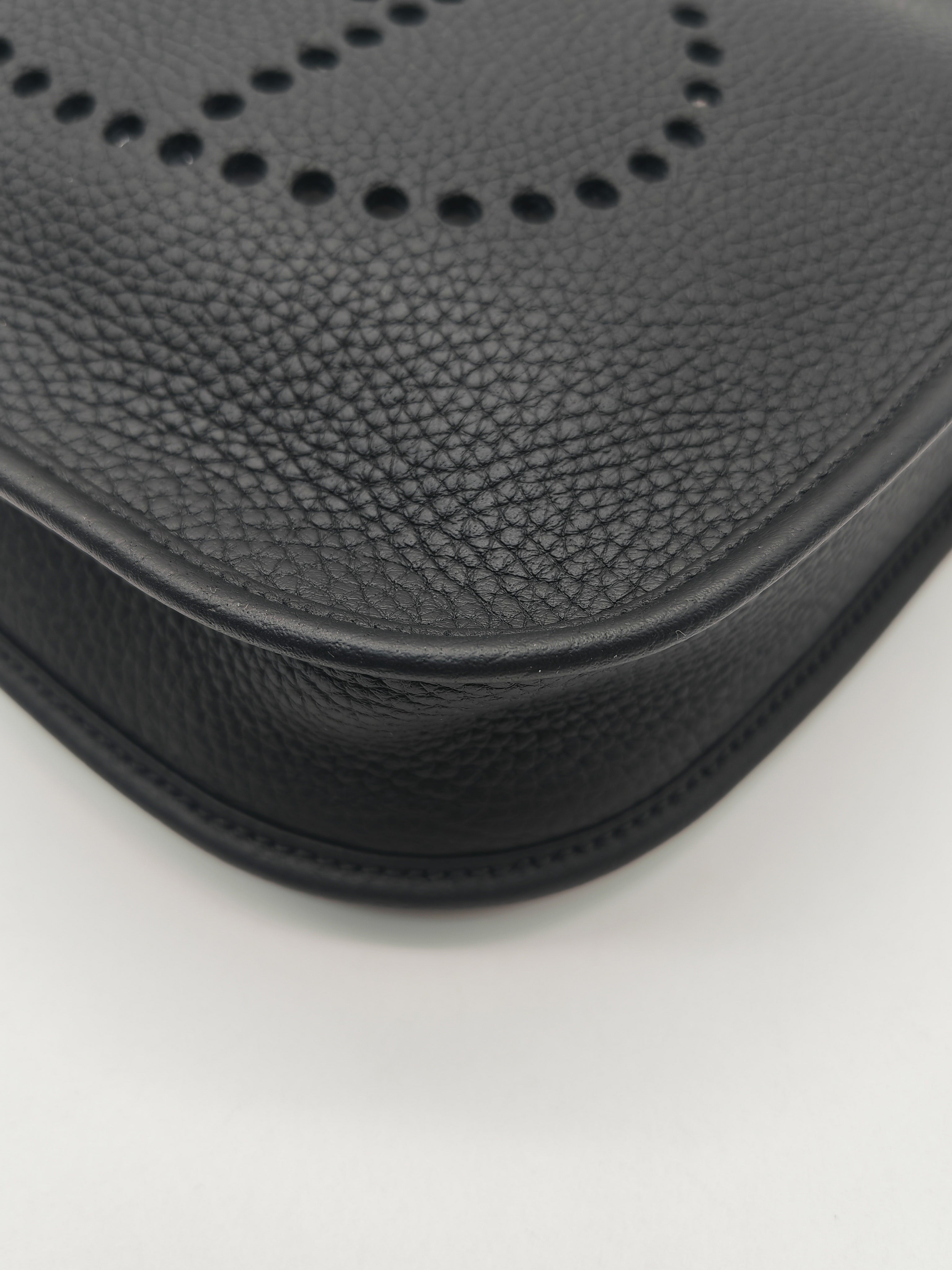 Hermes Evelyne 23 in Black Taurillon Clemence Leather Palladium Hardware Stamp G(2026)