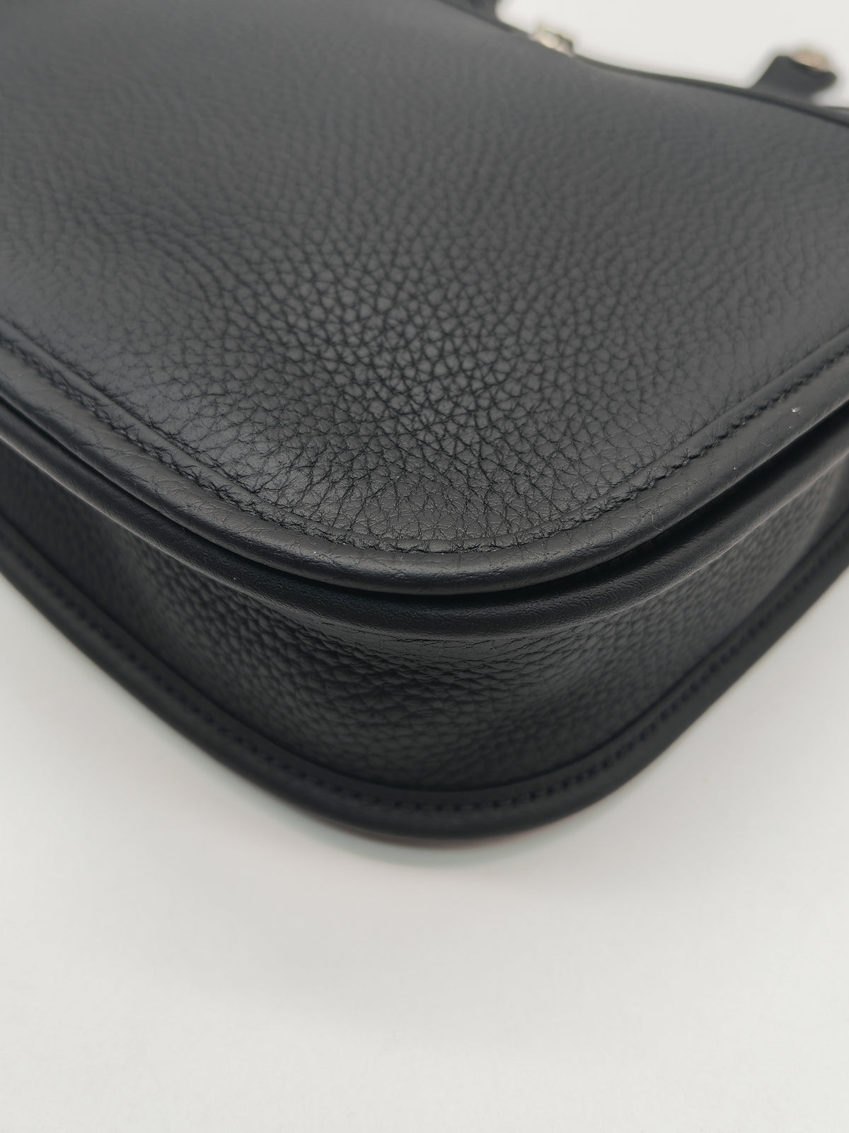 Hermes Evelyne 23 in Black Taurillon Clemence Leather Palladium Hardware Stamp G(2026)