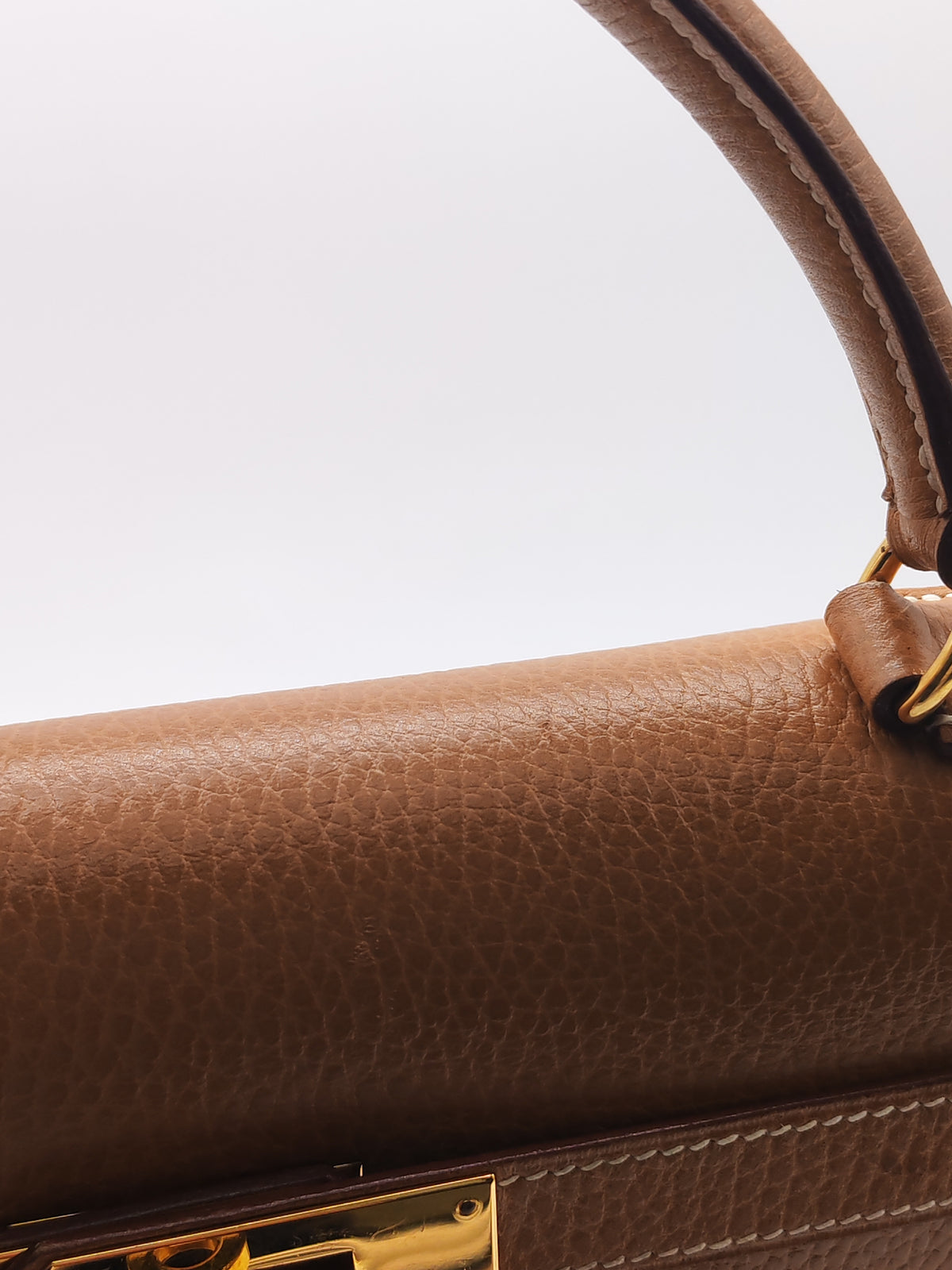 Hermes Kelly 35 in Gold Ardennes Leather Gold Hardware Stamp X Circle (1994)