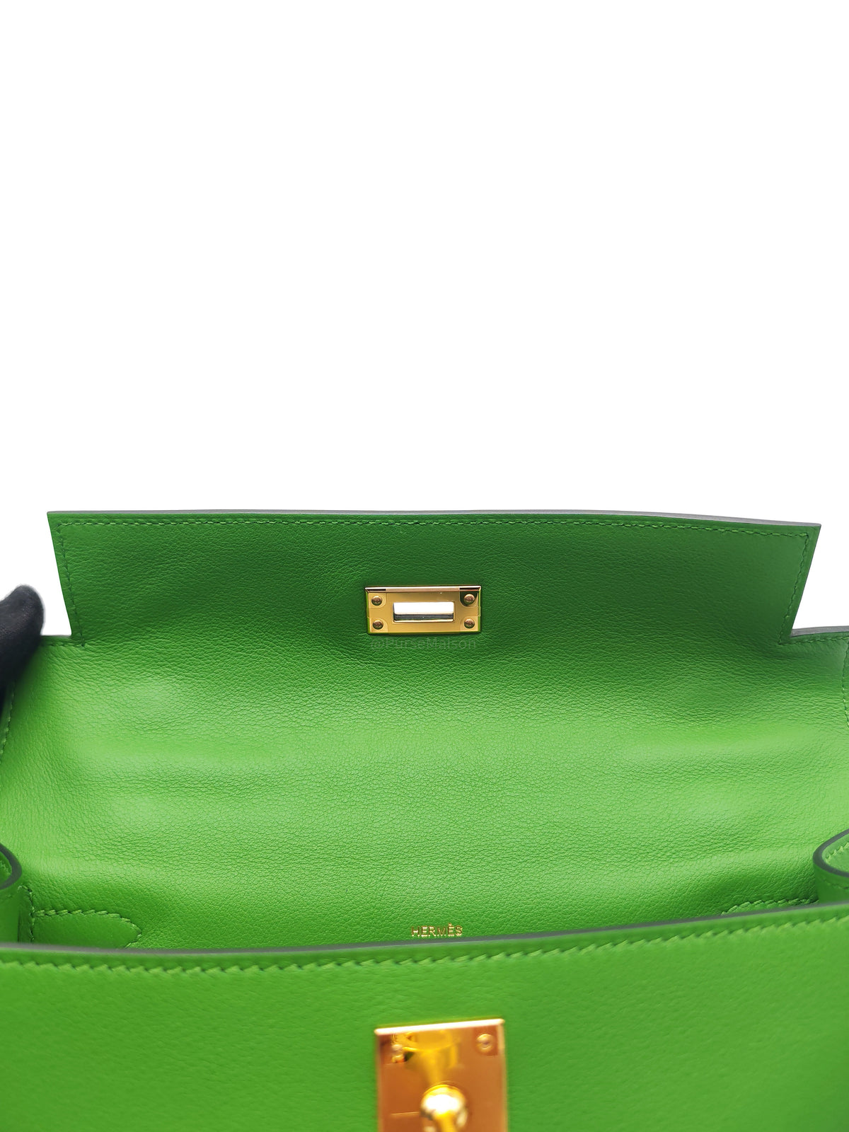 Hermes Kelly Pochette in Vert Yucca Swift Leather Gold Hardware Stamp B (2023)