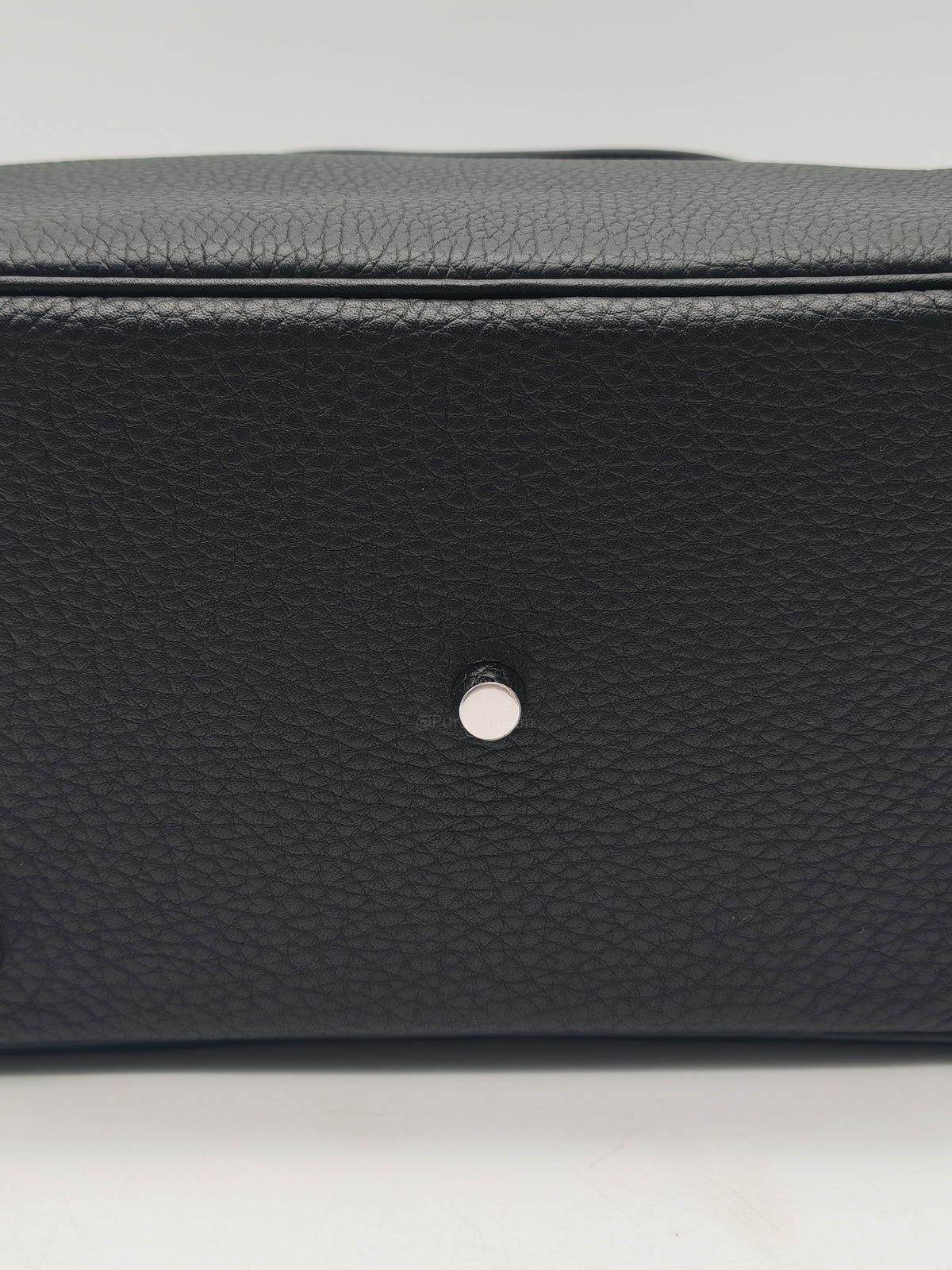 Hermes Lindy 26 in Noir Clemence Leather Palladium Hardware Stamp G (2026)