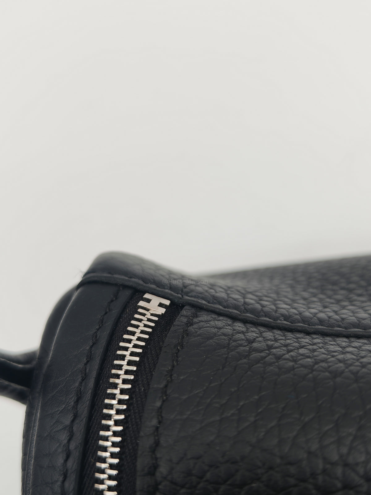Hermes Lindy 26 in Noir Clemence Leather Palladium Hardware Stamp G (2026)