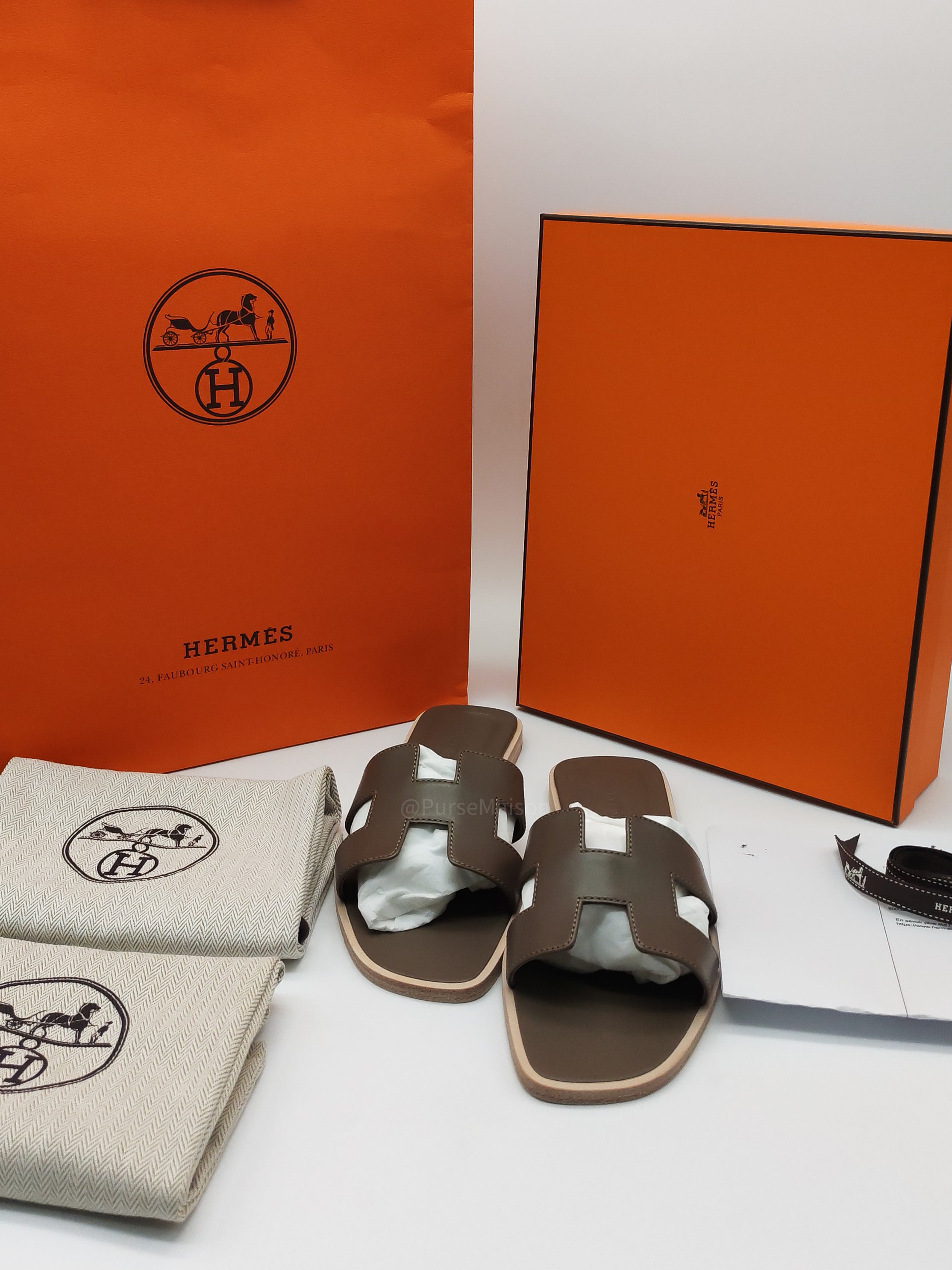 Hermes Oran Sandals in Etoupe Box Calfskin Leather Size 37 EU(23.5cm)