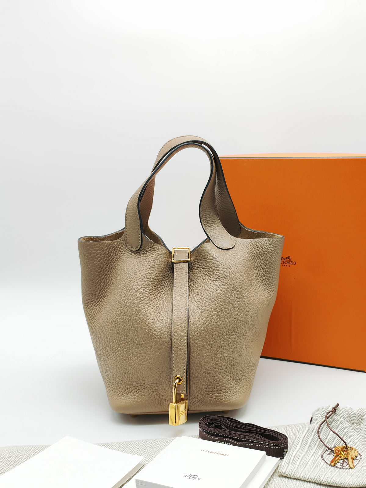 Hermes Picotin Lock 18 in Trench Taurillon Clemence Leather Gold Hardware Stamp Z(2021)