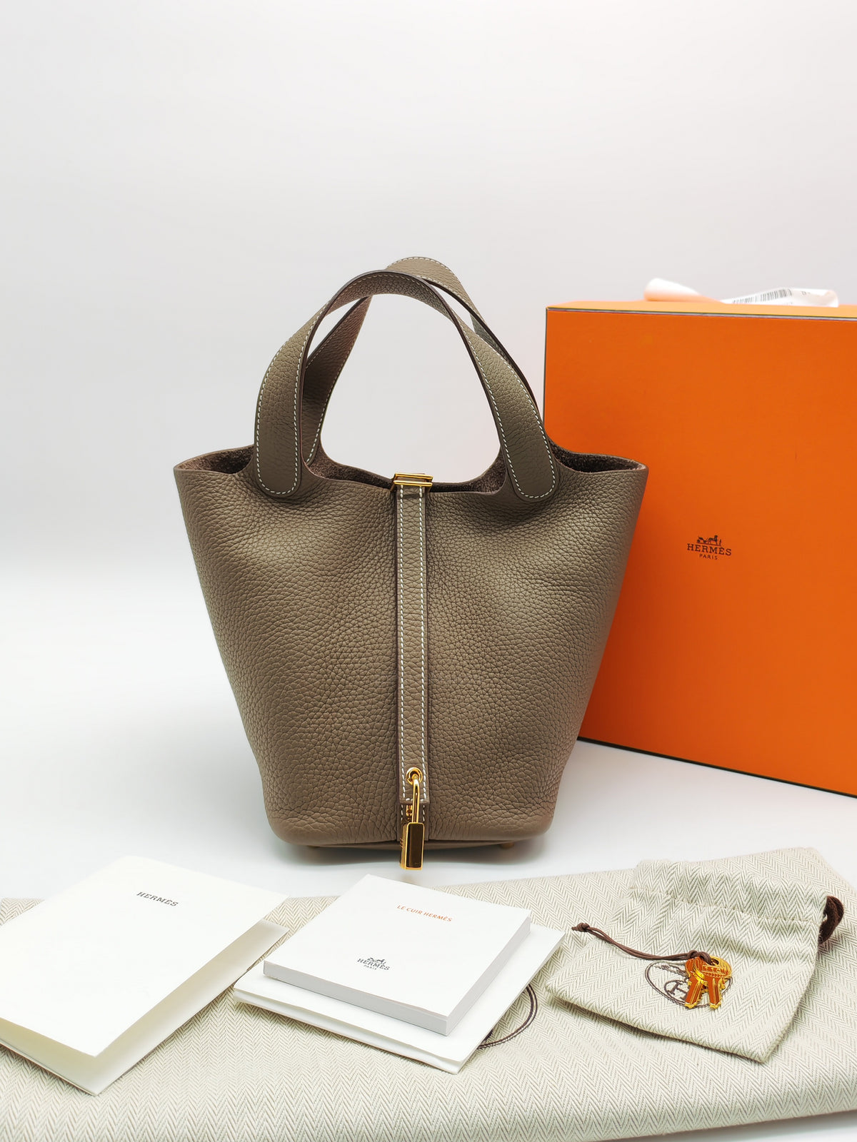 Hermes Picotin Lock 18 in Etoupe Taurillon Clemence Leather Gold Hardware Stamp U (2022)