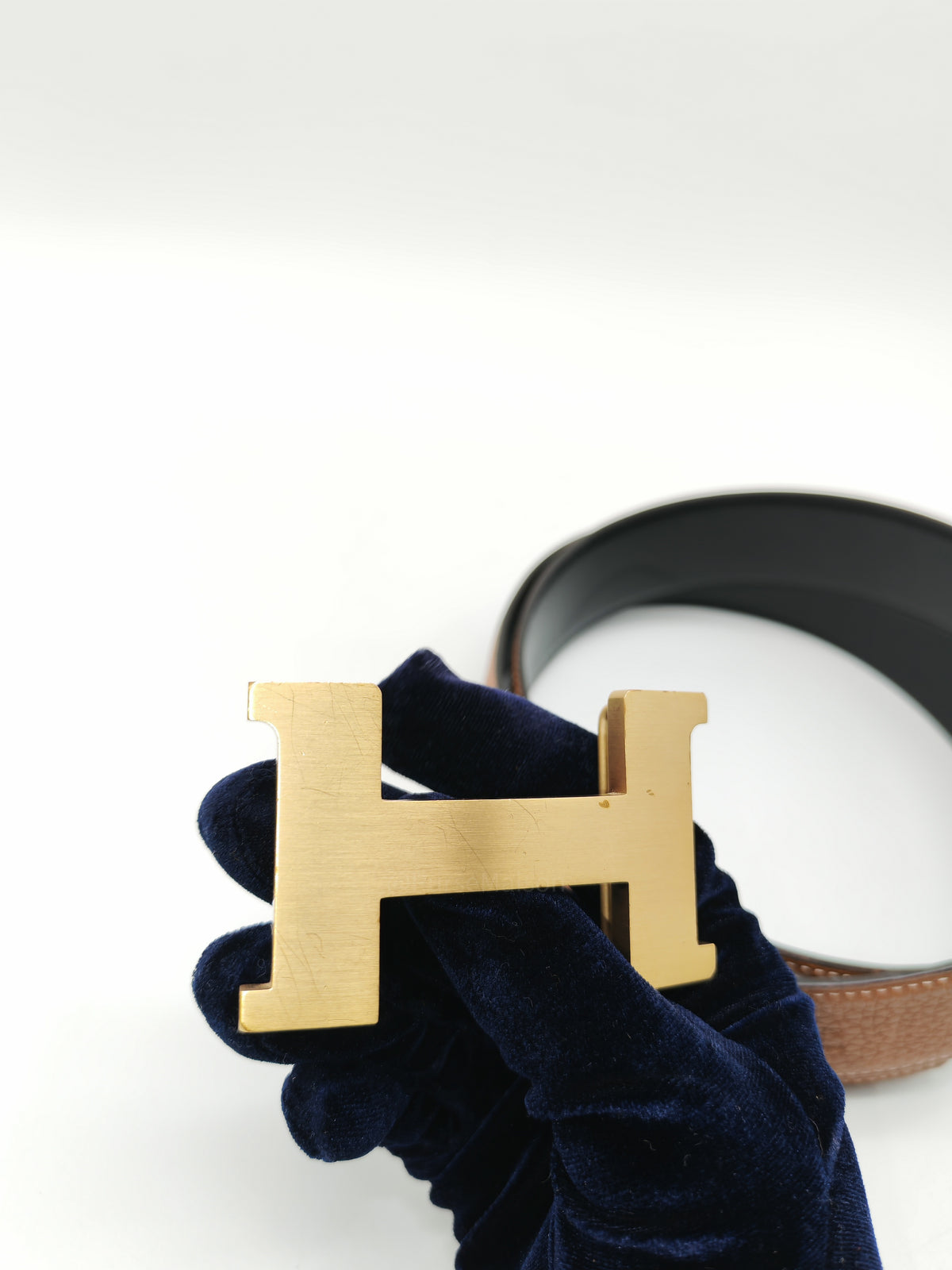 Hermes Reversible Leather Belt in Gold Clemence Leather with Brushed Gold Buckle 90 cm Stamp U (2022)