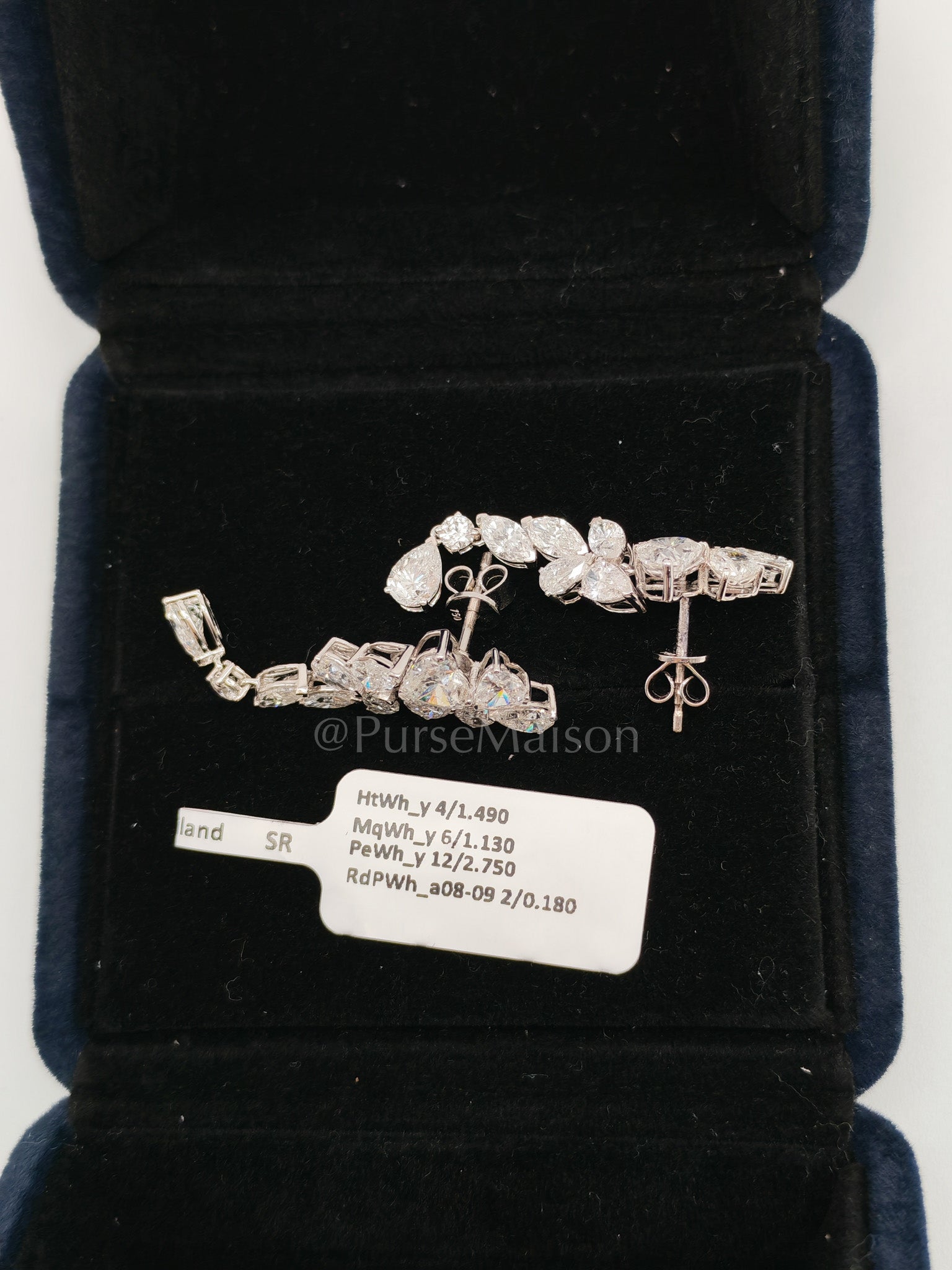 18k 4.66gms. 5.55cts. VS1 to VVS1 (Clarity) E to H (Color) Natural Diamond White Gold Earrings