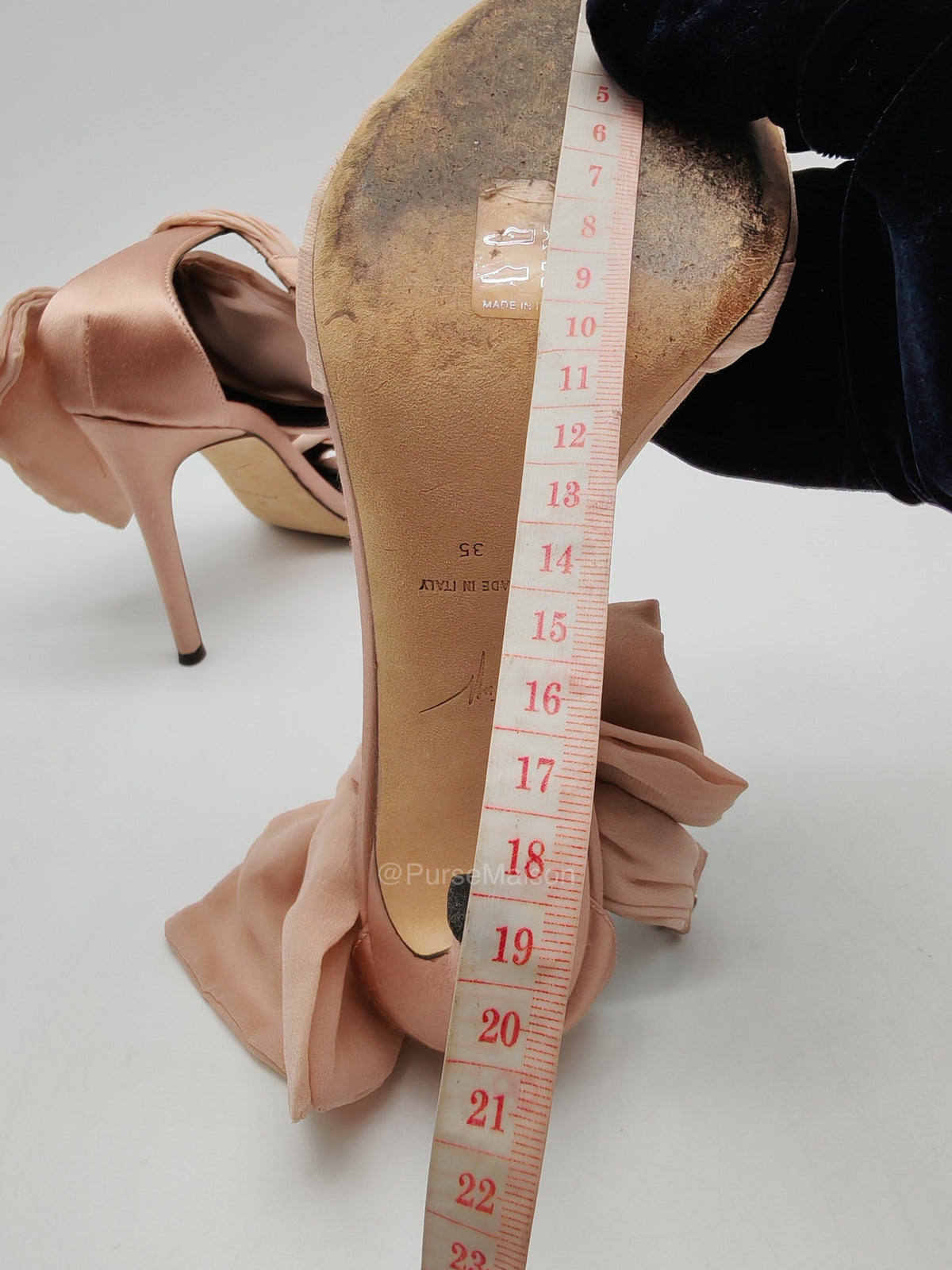 Guiseppe Zanotti Blush ETOILE Bow Crystal Sandals Heels Size 35 EU (22cm)