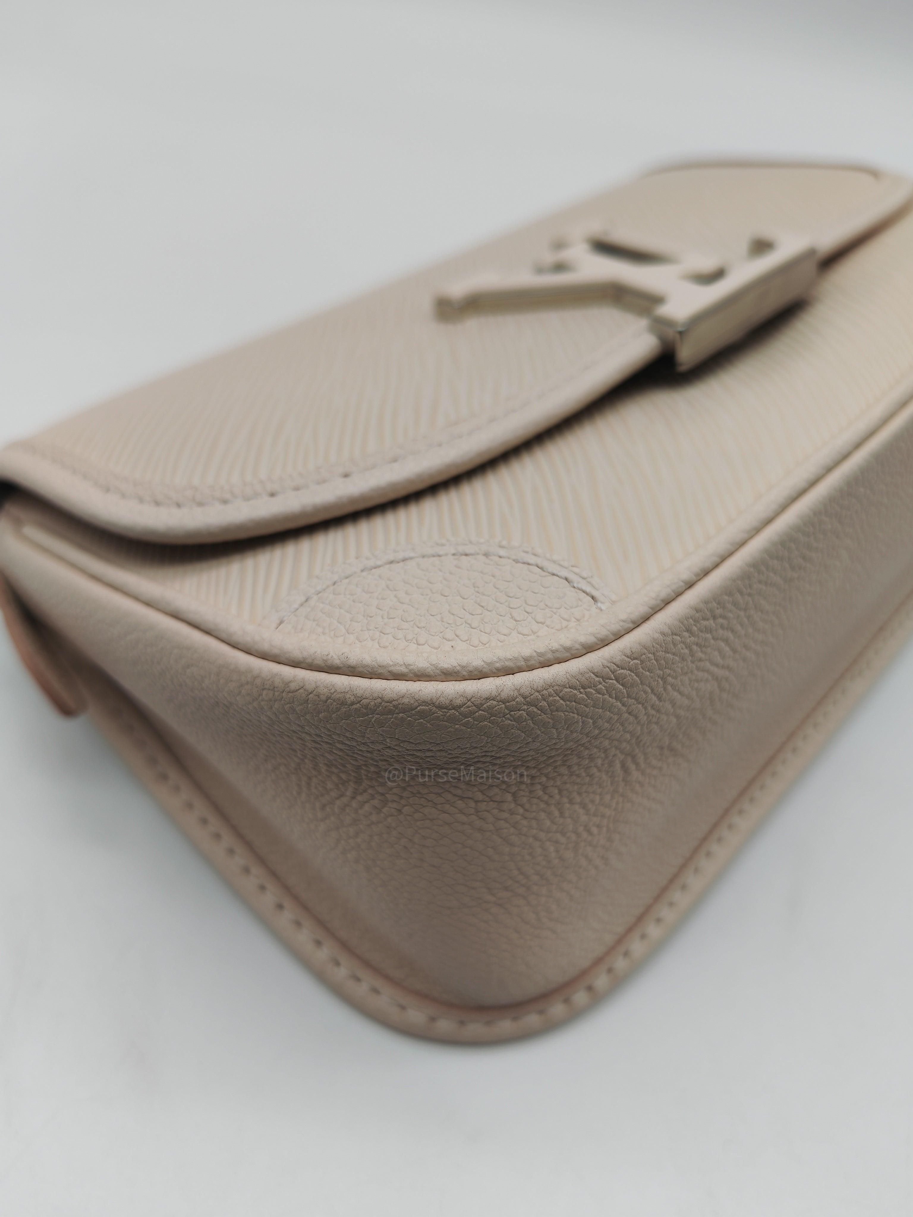 Louis Vuitton Buci Crossbody Bag in Off-White Beige Epi Leather and Silver Hardware Microchip