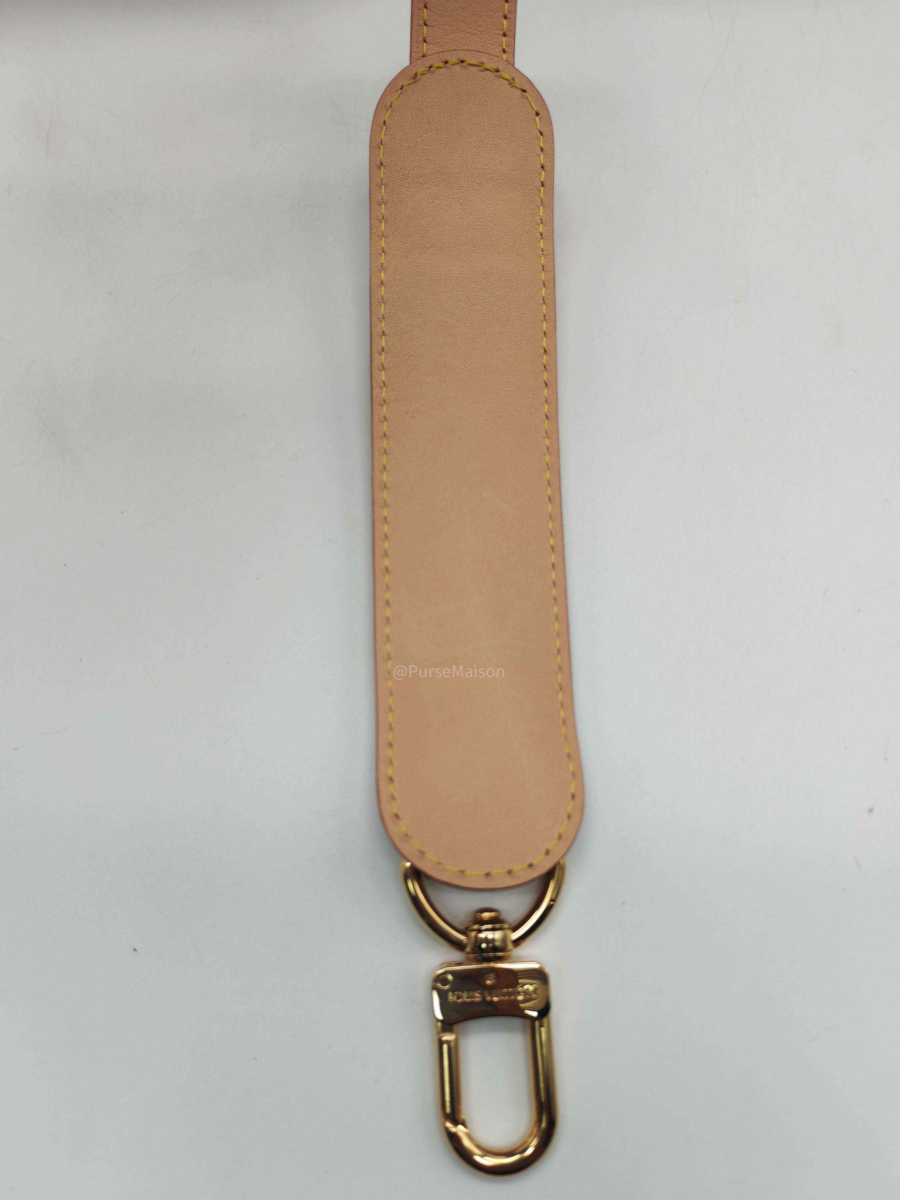 Louis Vuitton Keepall Bandouliere Flight Mode Collection in Monogram Canvas Cowhide Leather and Gold Hardware Microchip