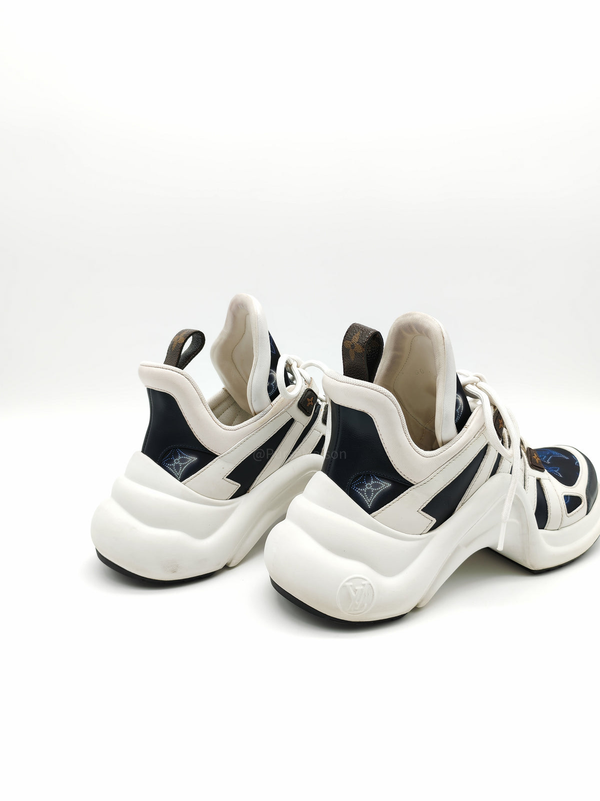 Louis Vuitton Monogram Archlight Sneakers in White and Navy Blue Size 37 EU (24cm)