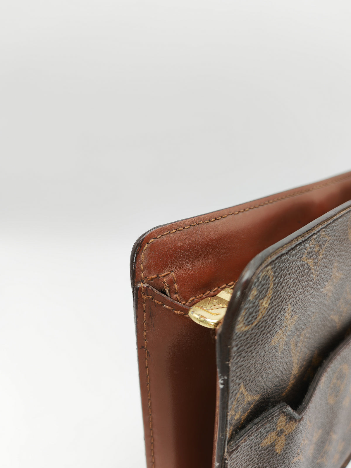 Louis Vuitton Pochette Homme Clutch in Monogram Canvas (Datecode: SL0915)