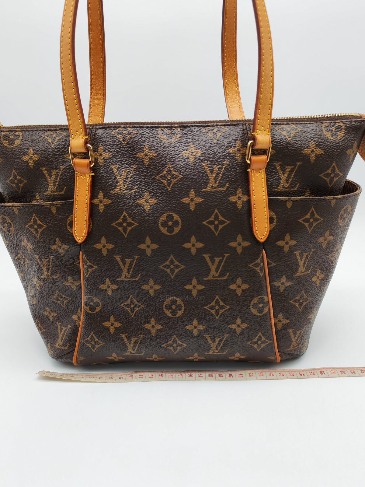 Louis Vuitton Totally PM Shoulder Bag in Monogram Canvas and Gold Hardware (Datecode: DU3175)