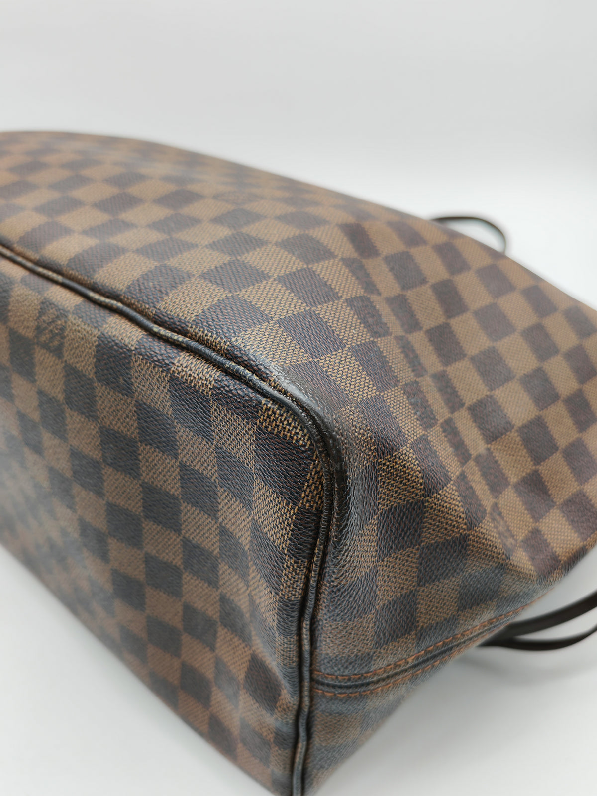 Louis Vuitton Neverfull GM in Damier Ebene Canvas and Gold Hardware (Datecode: TH3079)