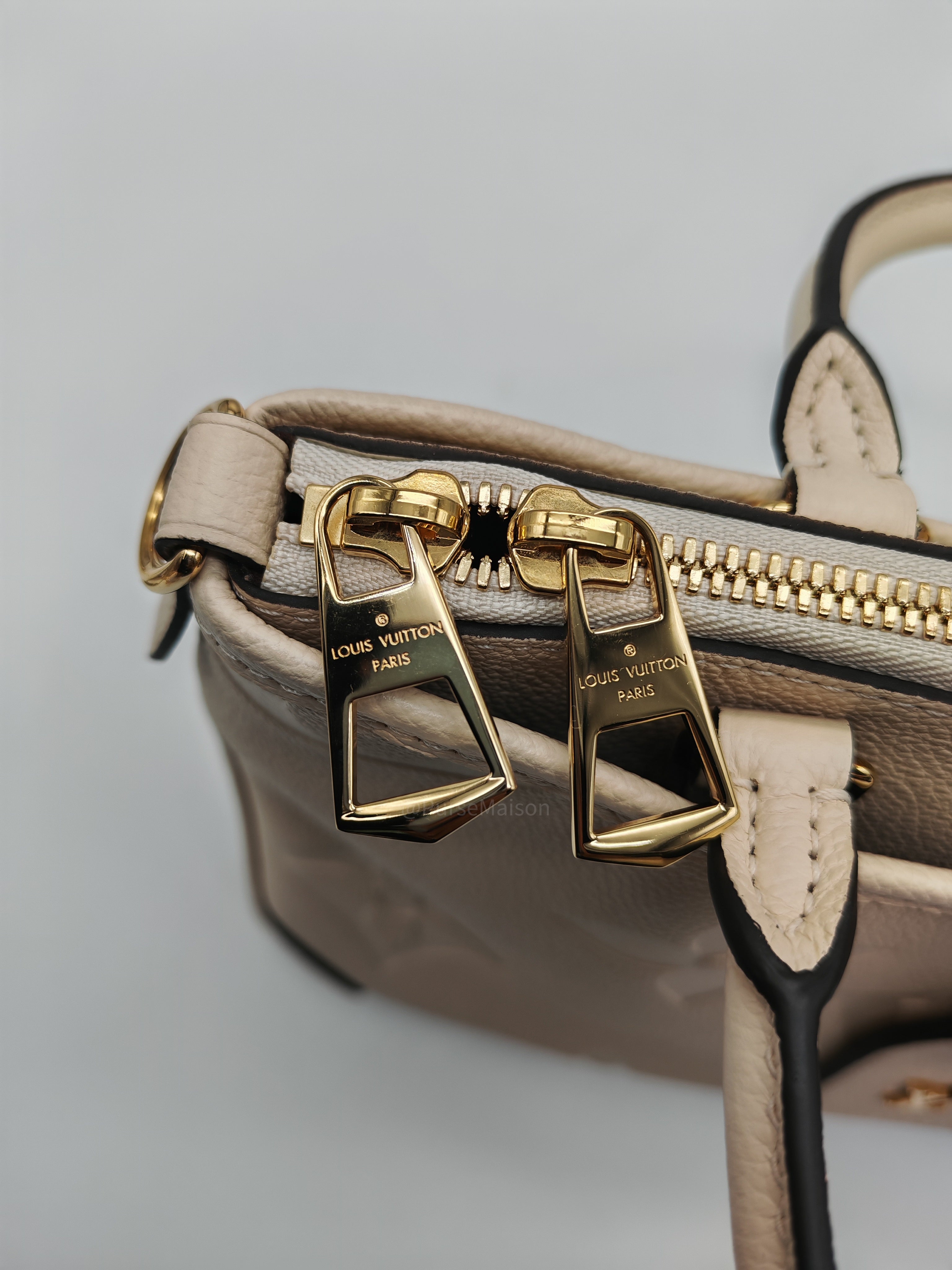 Louis Vuitton Trianon PM Handbag in Cream Grained Cowhide Leather and Gold Hardware Microchip