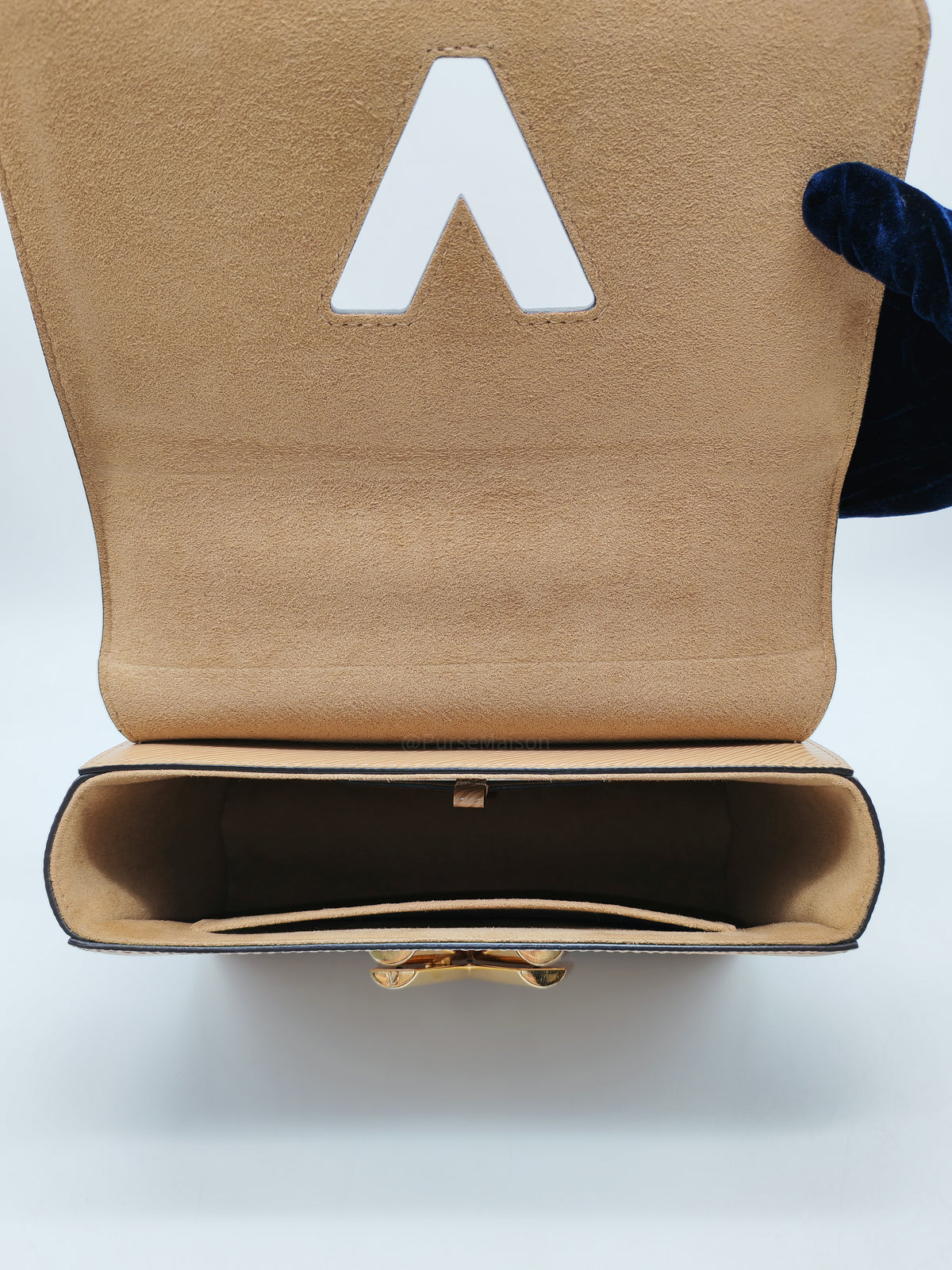 Louis Vuitton Twist MM in Camel Epi Leather and Gold Hardware (Datecode: SR4178)