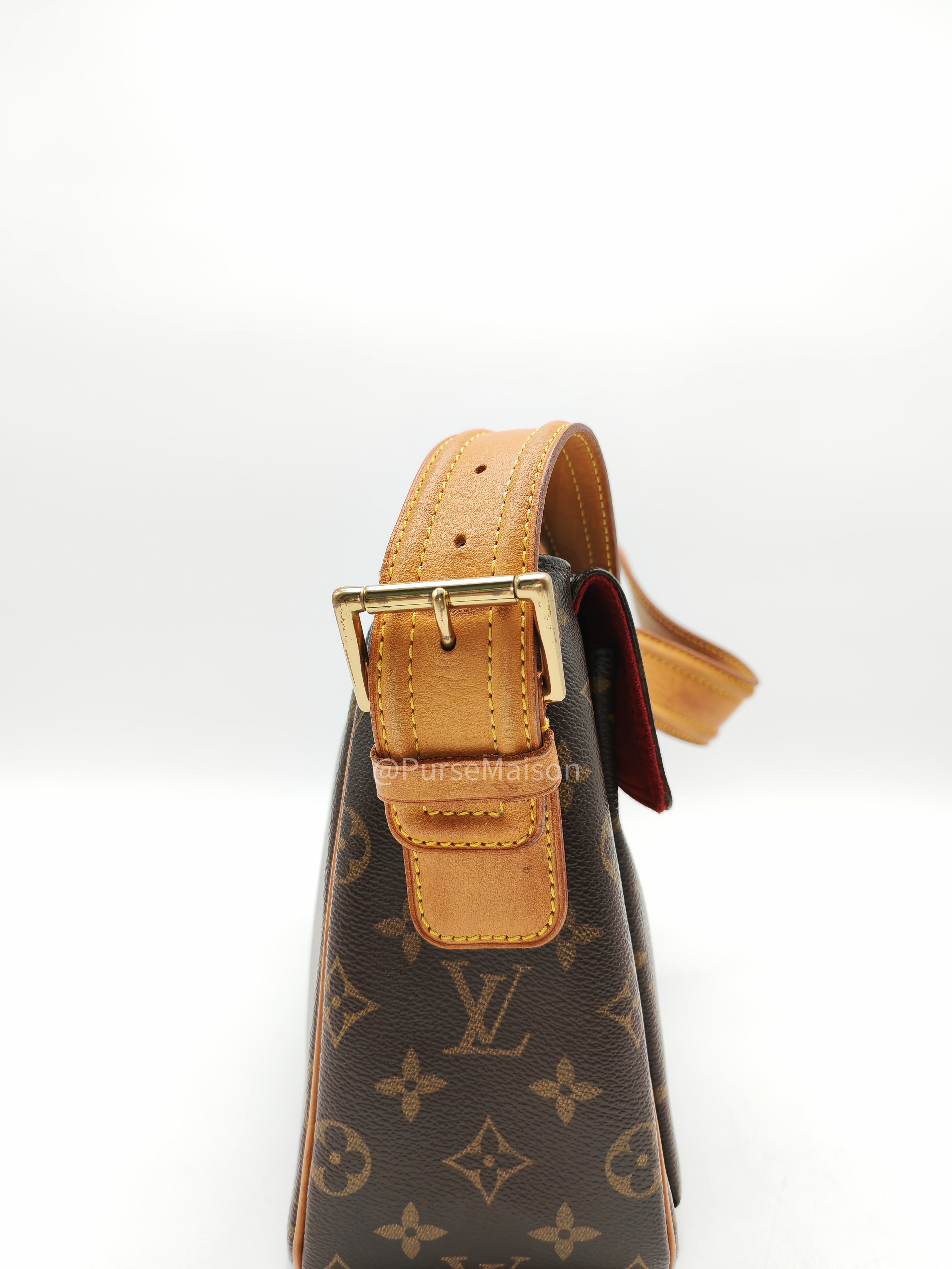 Louis Vuitton Viva-Cite GM in Monogram Canvas and Gold Hardware (Datecode: AR0045)