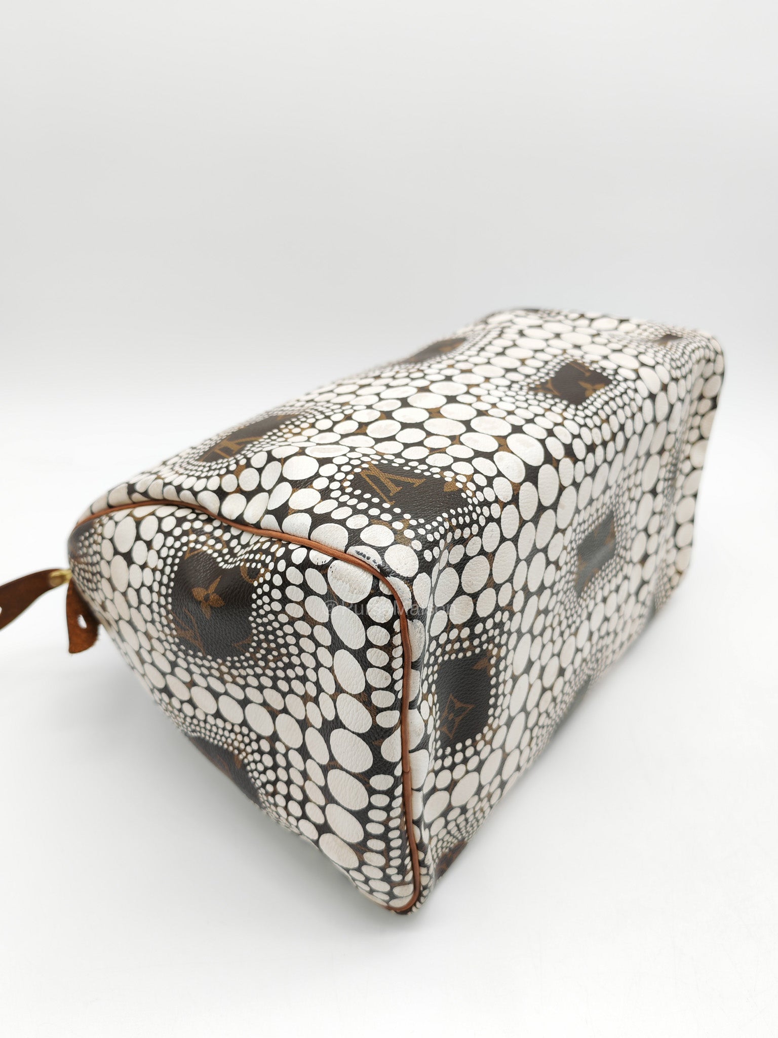 Louis Vuitton X Yayoi Kusama Speedy 30 in White Polka Dot Overlay Monogram Canvas (Datecode: DU4102)