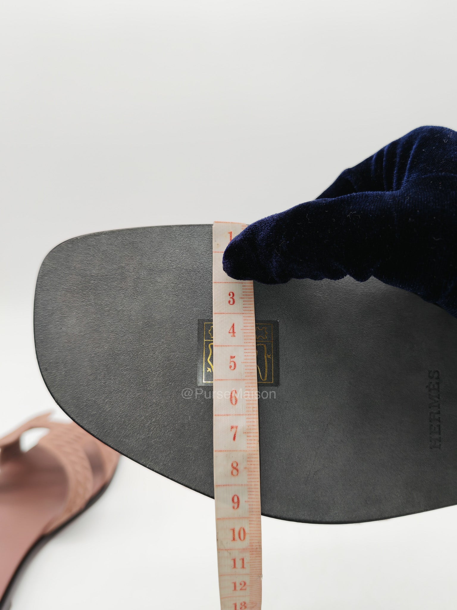 Hermes Oran Sandal in Rose Antigue Suede Leather Size 38 EU(24cm)