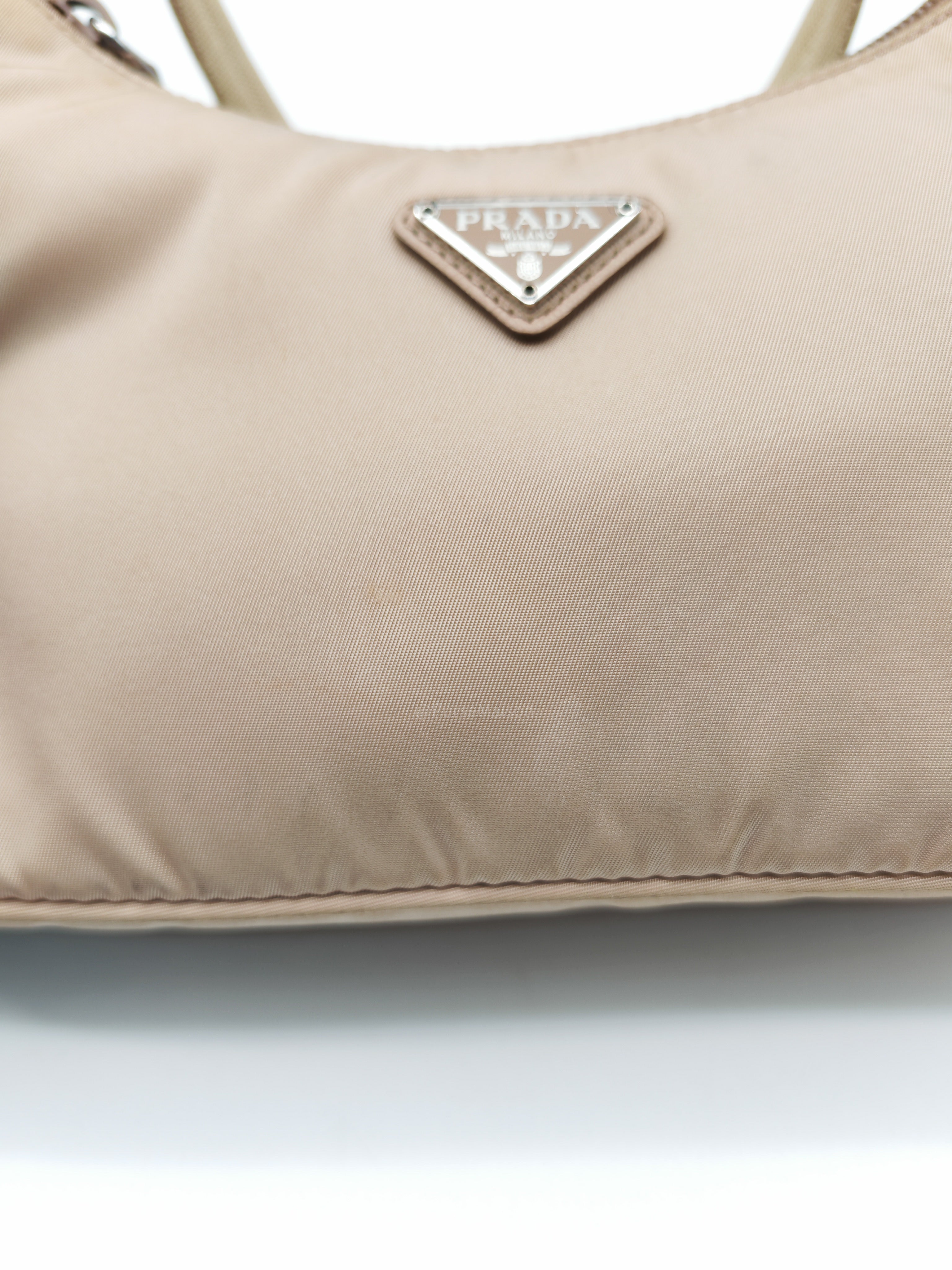 Prada Re-Edition 2000 Mini Bag in Beige Tessuto Nylon Leather