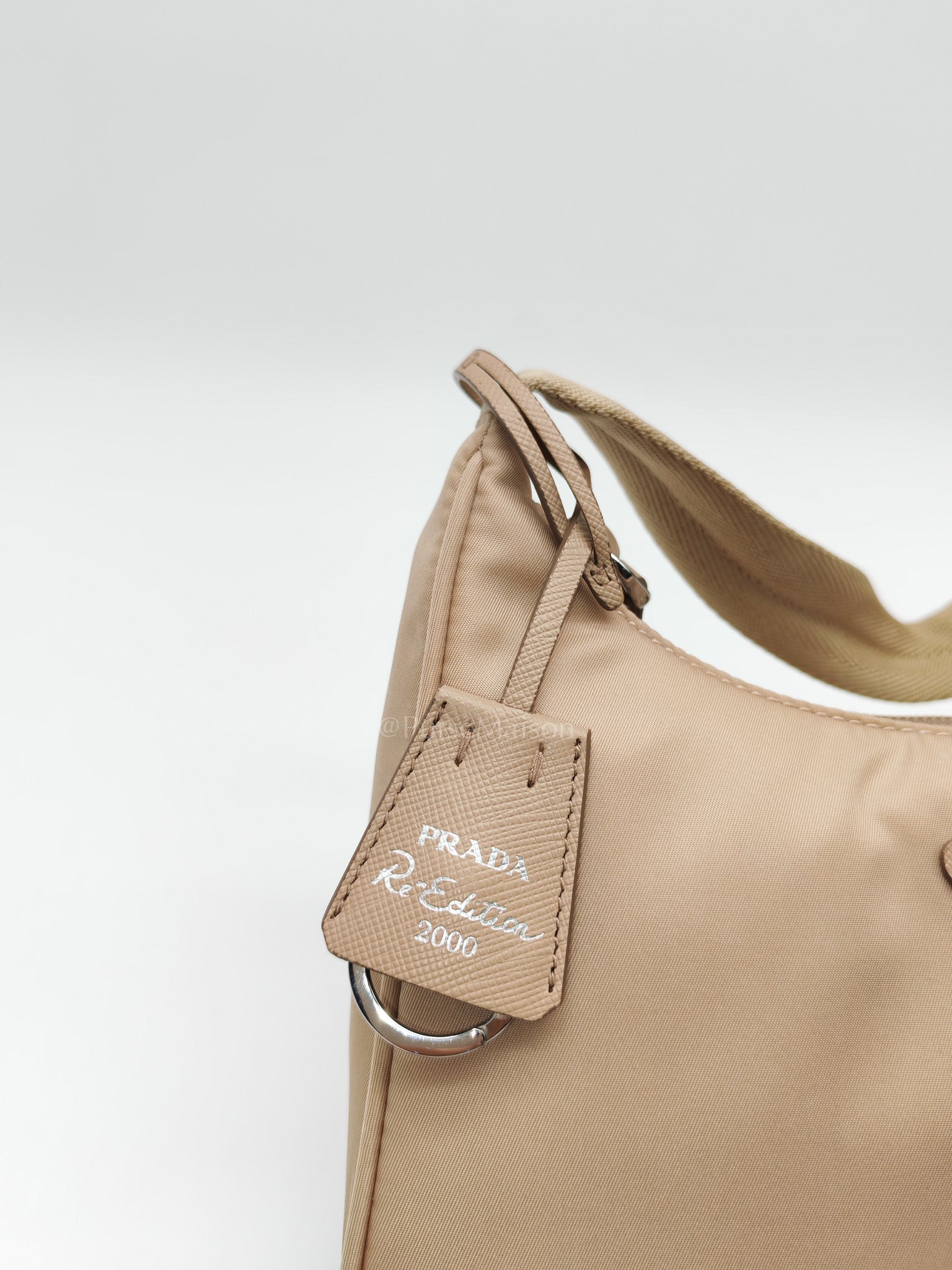 Re-Edition 2000 Mini Bag in Beige Tessuto Nylon Canvas