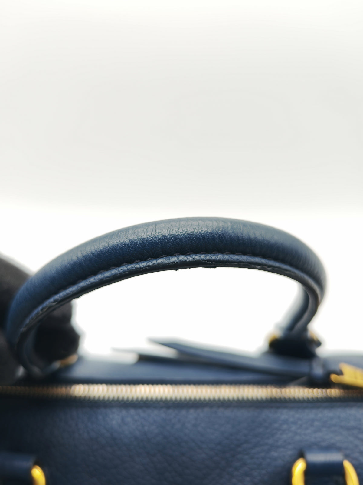 Prada 1BB797 Vitello Phenix Bauletto in Baltico