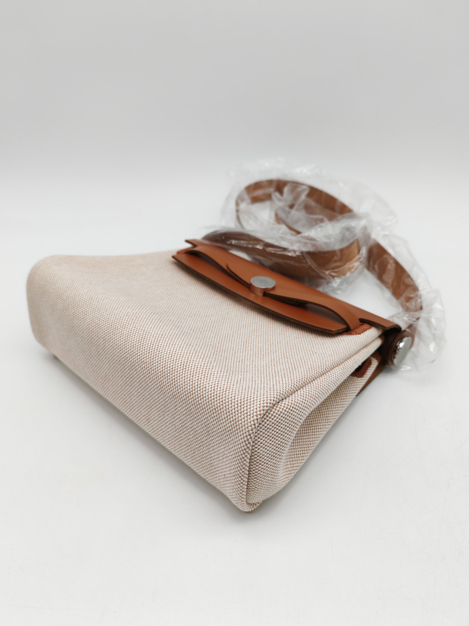 Hermes Mini Herbag 20 in Canvas & Palladium Hardware Stamp K( 2025)