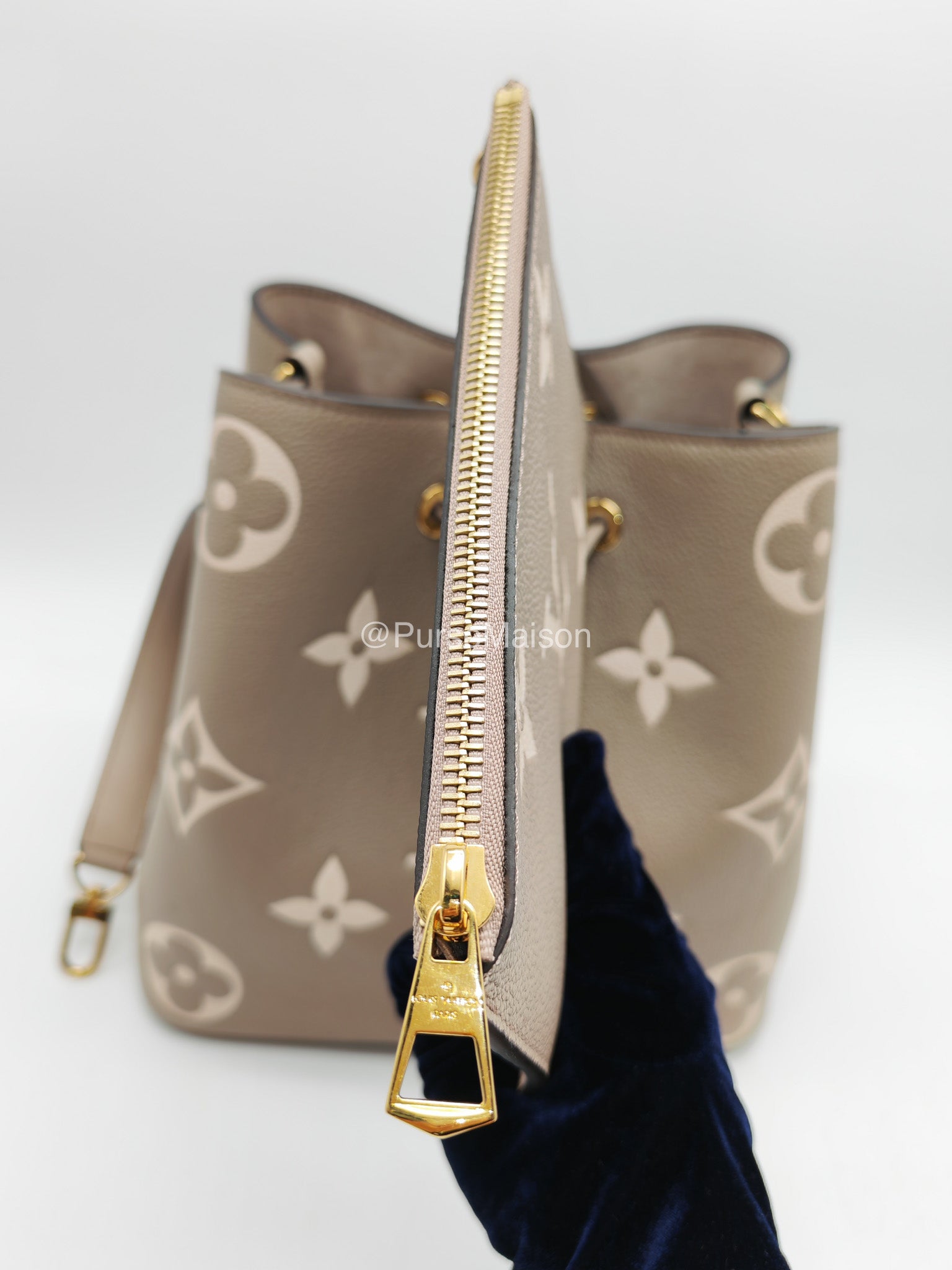 Louis Vuitton Neo Noe MM in Bicolor Monogram Tourterelle Empreinte Leather (Microchip)
