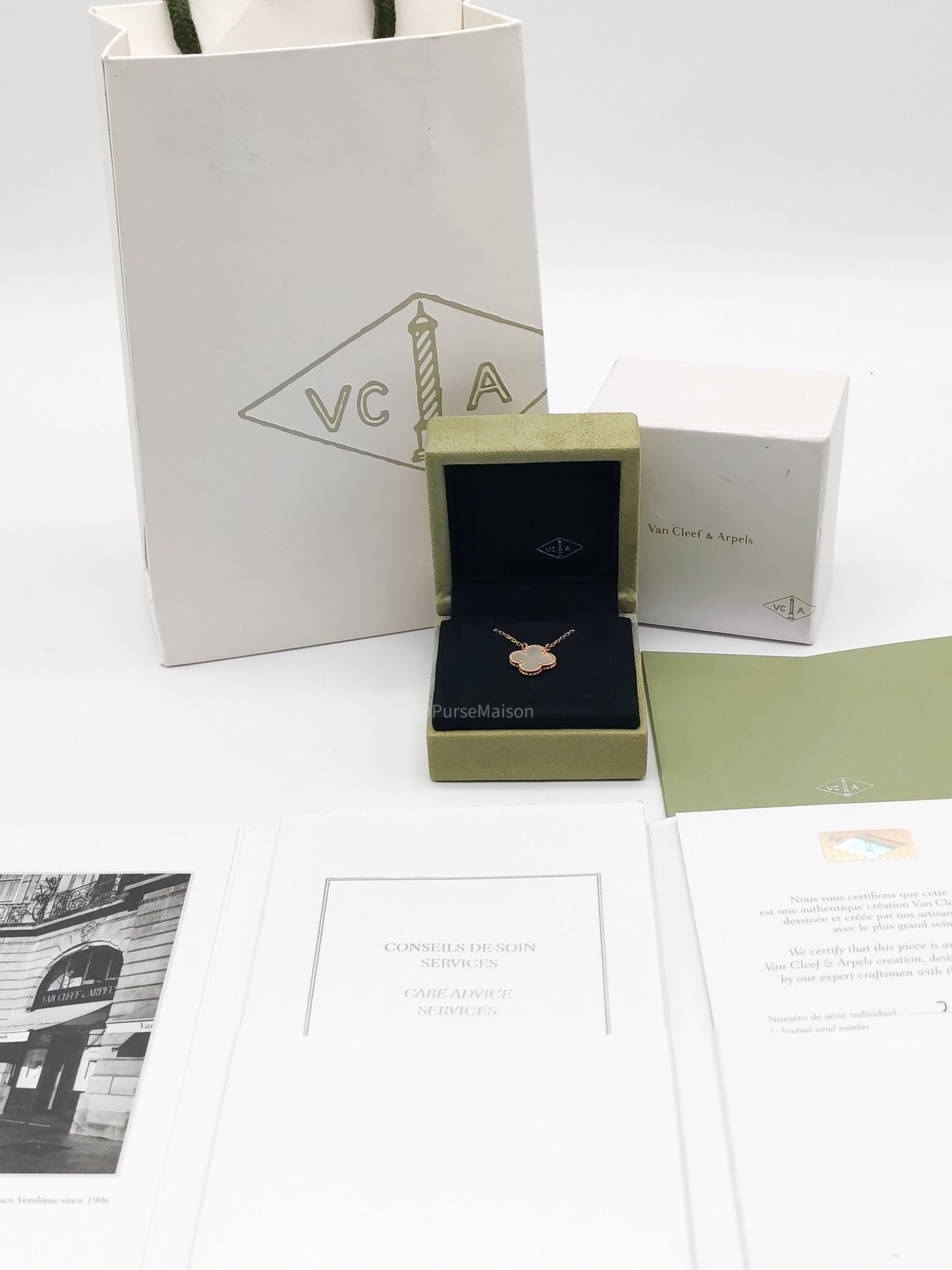 Van Cleef and Arpels Vintage Alhambra Pendant Mother of Pearl Clover Yellow Gold Necklace
