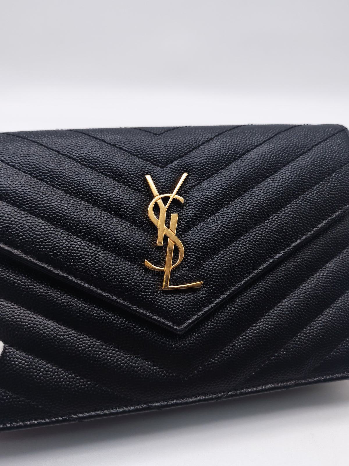 Yves Saint Laurent Portefeuille Wallet on Chain in Black Chevron Graine De Poudre Leather Gold Hardware