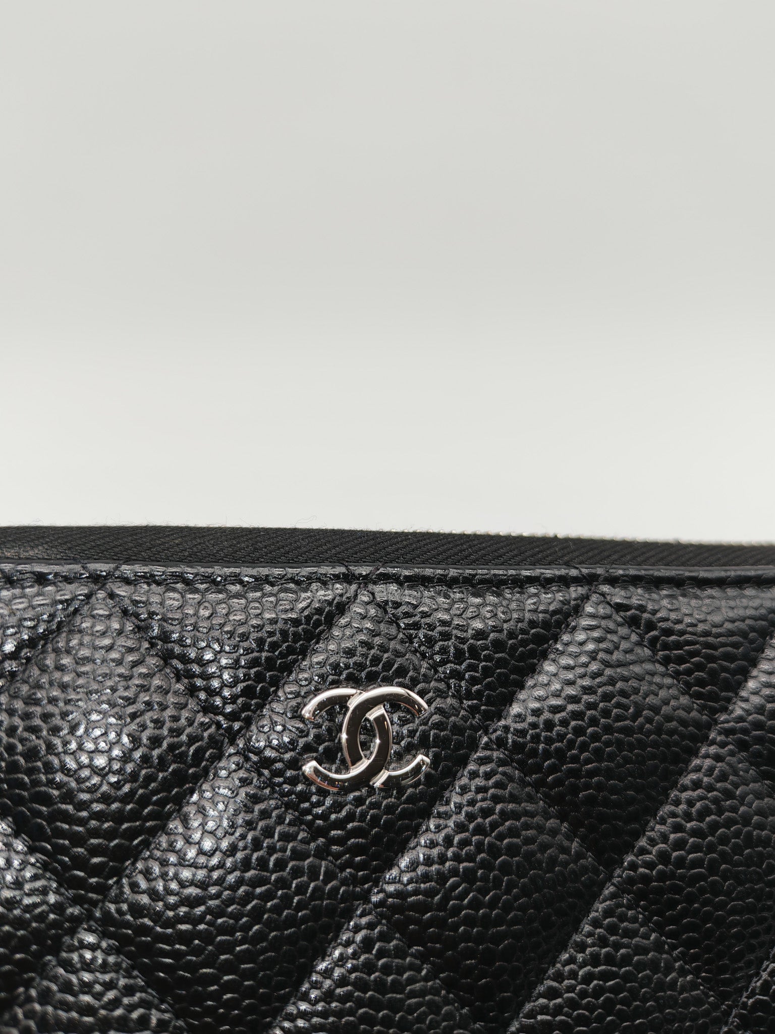Classic Long Zipped Wallet in Black Caviar Leather & Palladium Hardware Microchip