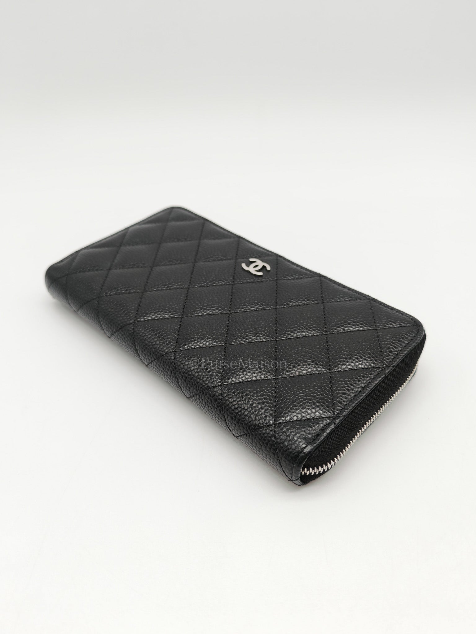 Classic Long Zipped Wallet in Black Caviar Leather & Palladium Hardware Microchip
