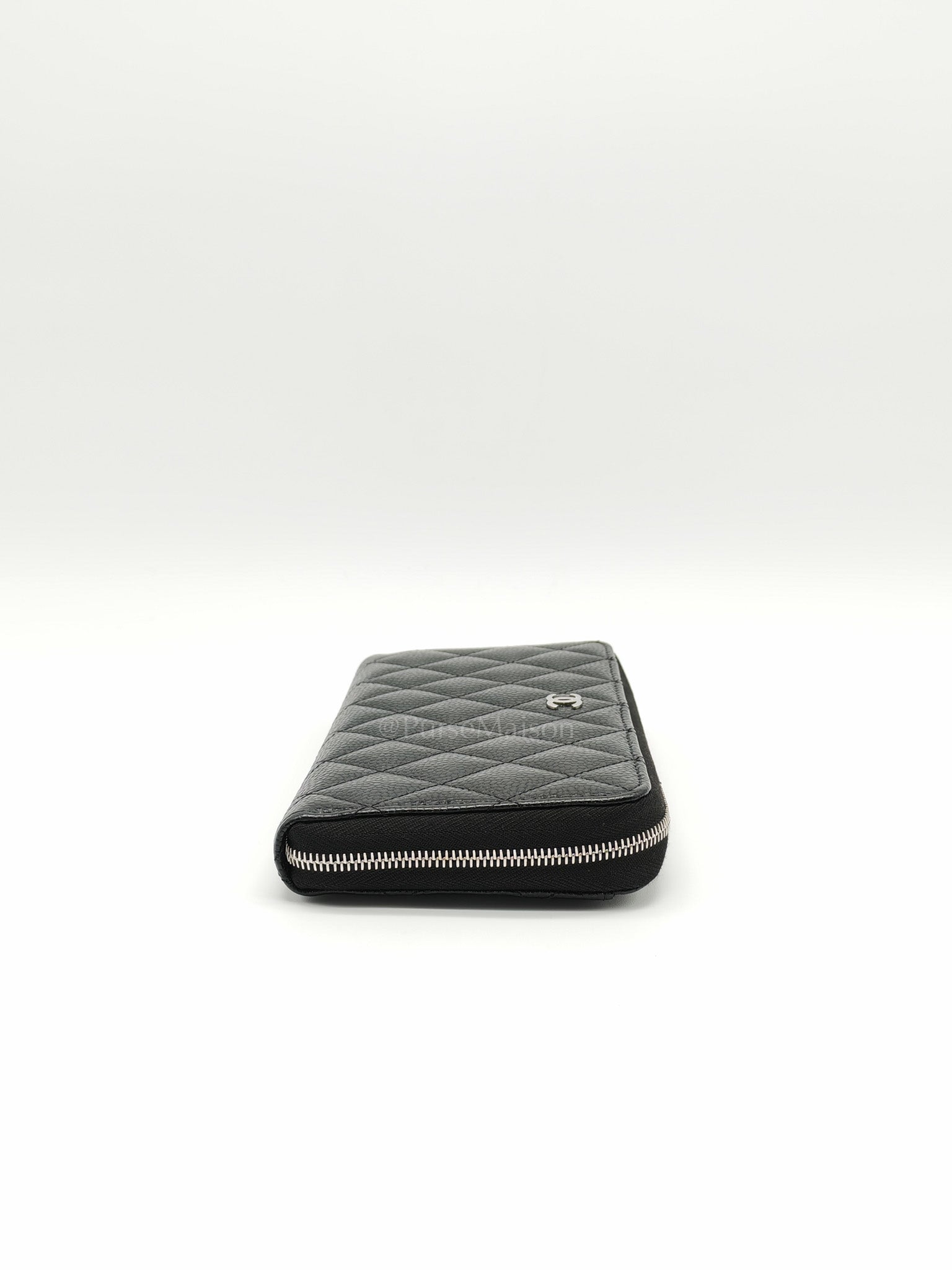 Classic Long Zipped Wallet in Black Caviar Leather & Palladium Hardware Microchip