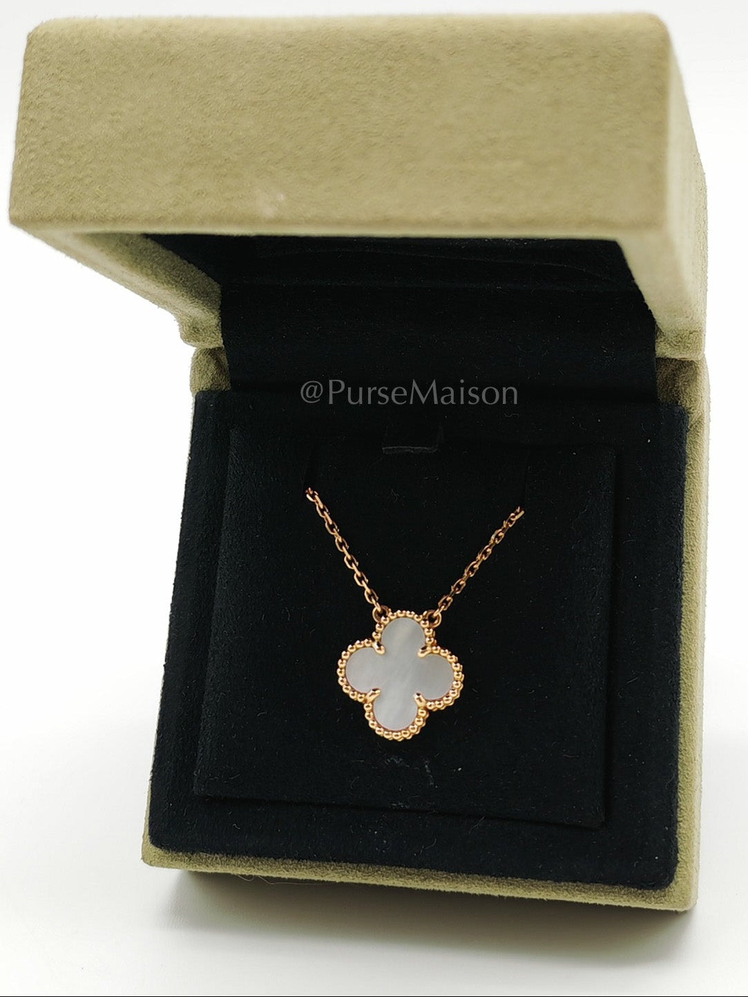 Van Cleef & Arpels Vintage Alhambra White Mother of Pearl and Yellow Gold Necklace 2021 | Purse Maison Luxury Bags Shop