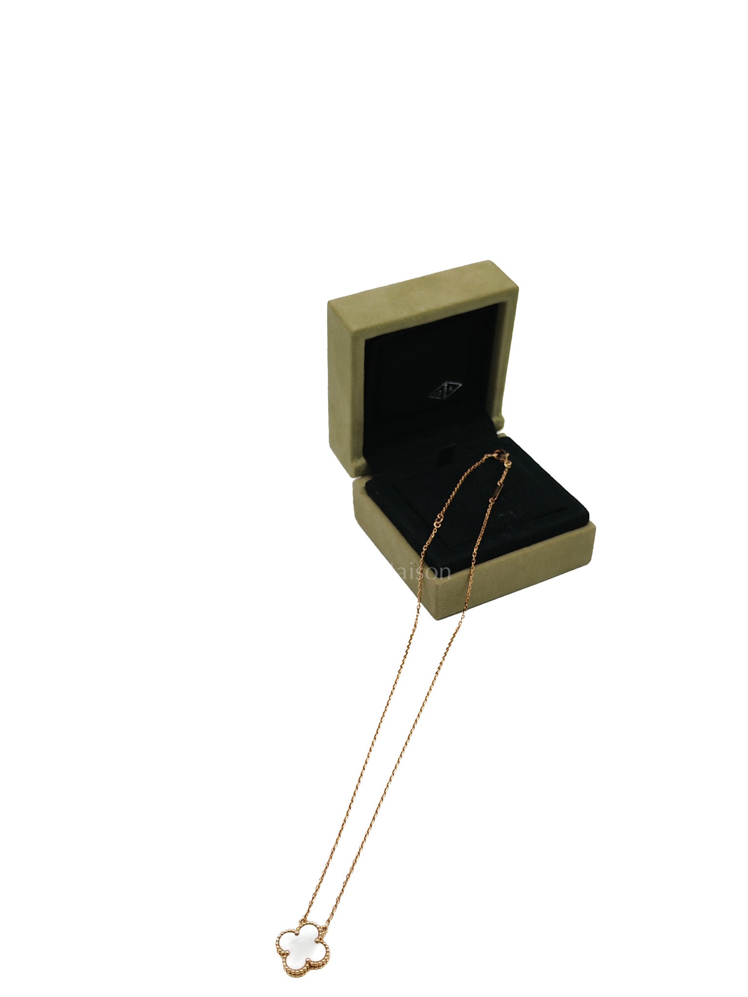 Van Cleef & Arpels Vintage Alhambra White Mother of Pearl and Yellow Gold Necklace 2021 | Purse Maison Luxury Bags Shop