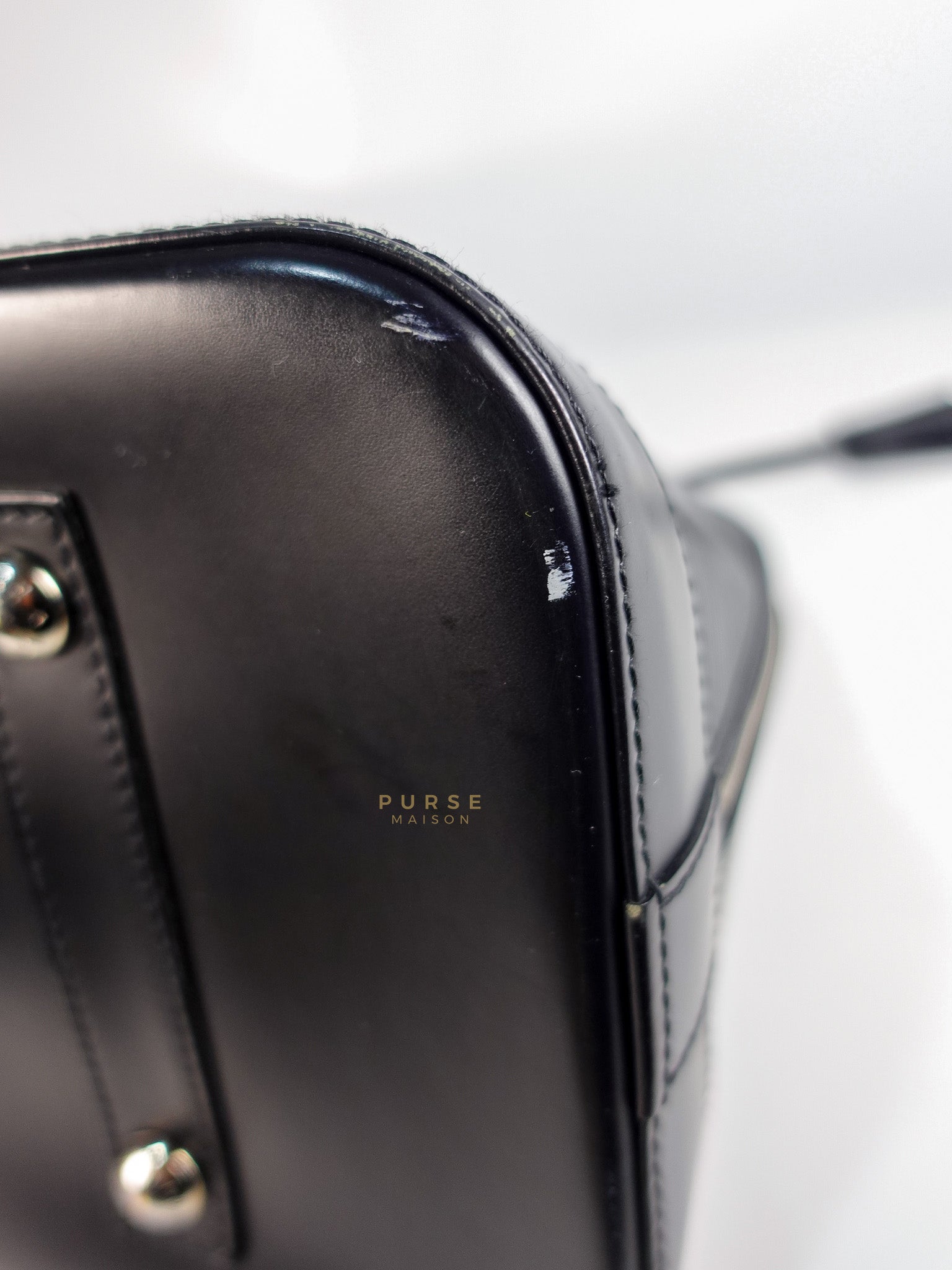 Alma GM in Black Epi Leather Microchip | Purse Maison Luxury Bags Shop