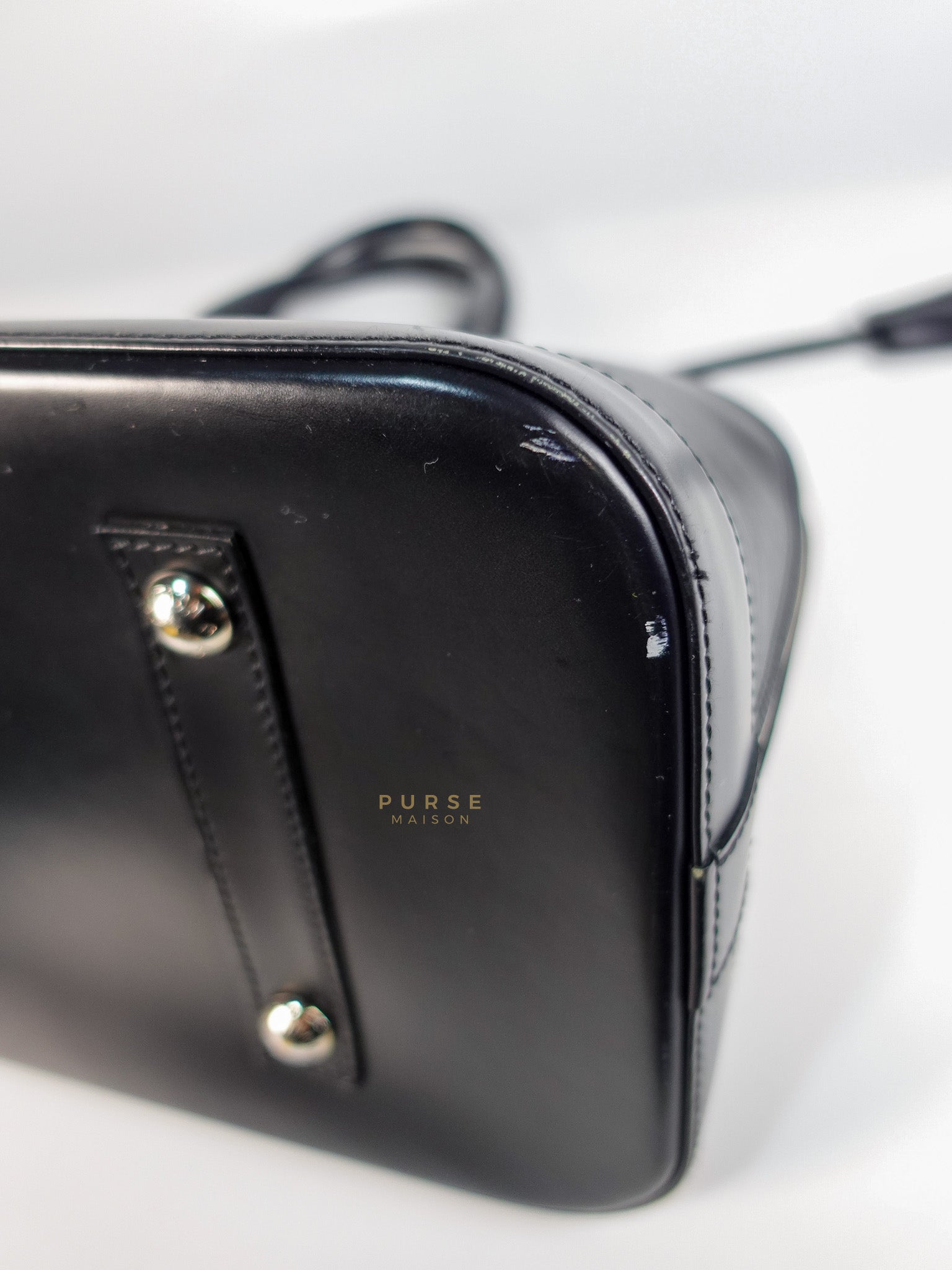 Alma GM in Black Epi Leather Microchip | Purse Maison Luxury Bags Shop