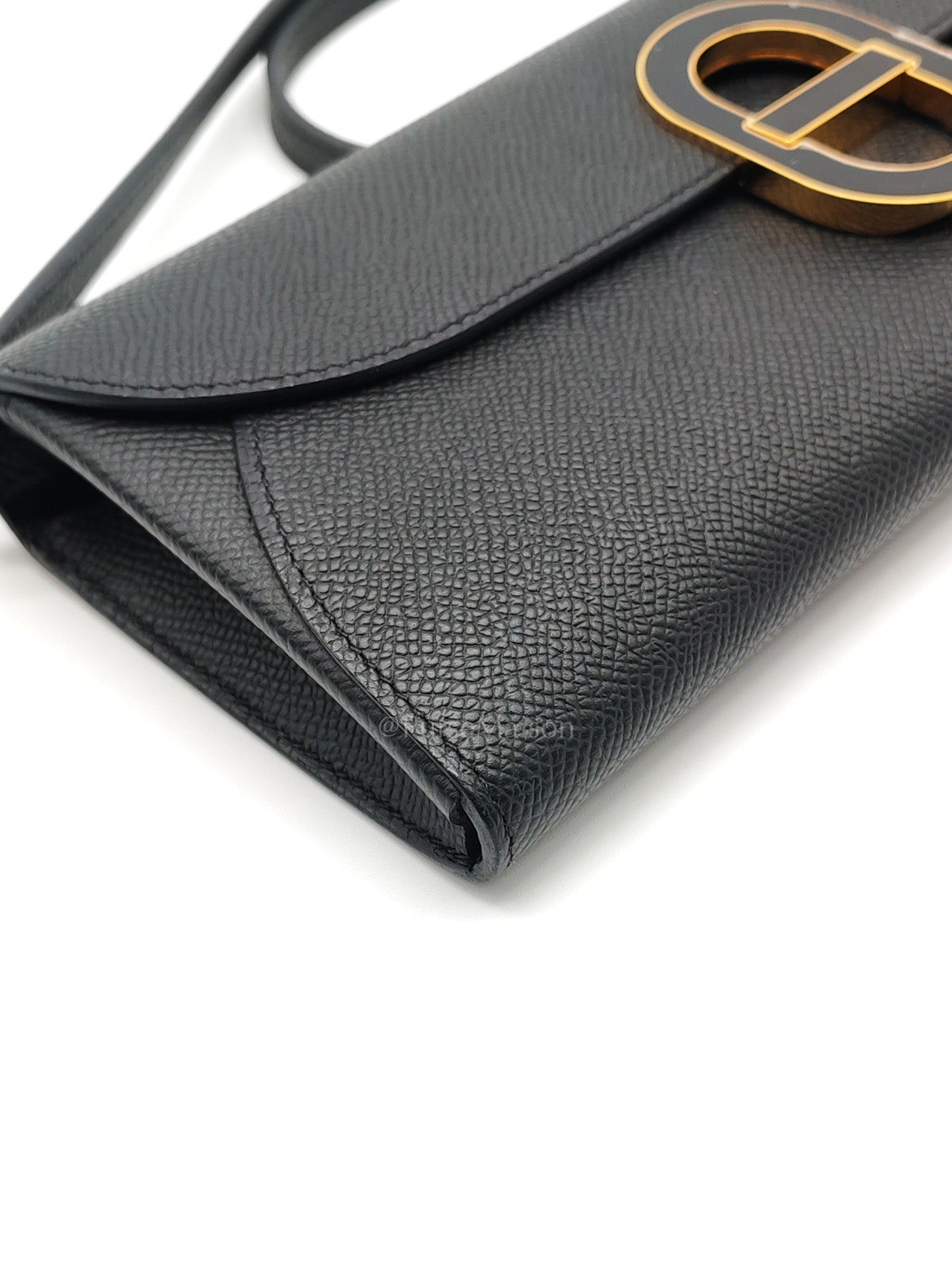 Maillon To Go in Black Epsom Leather & So Black/Gold Hardware Stamp W (2024)