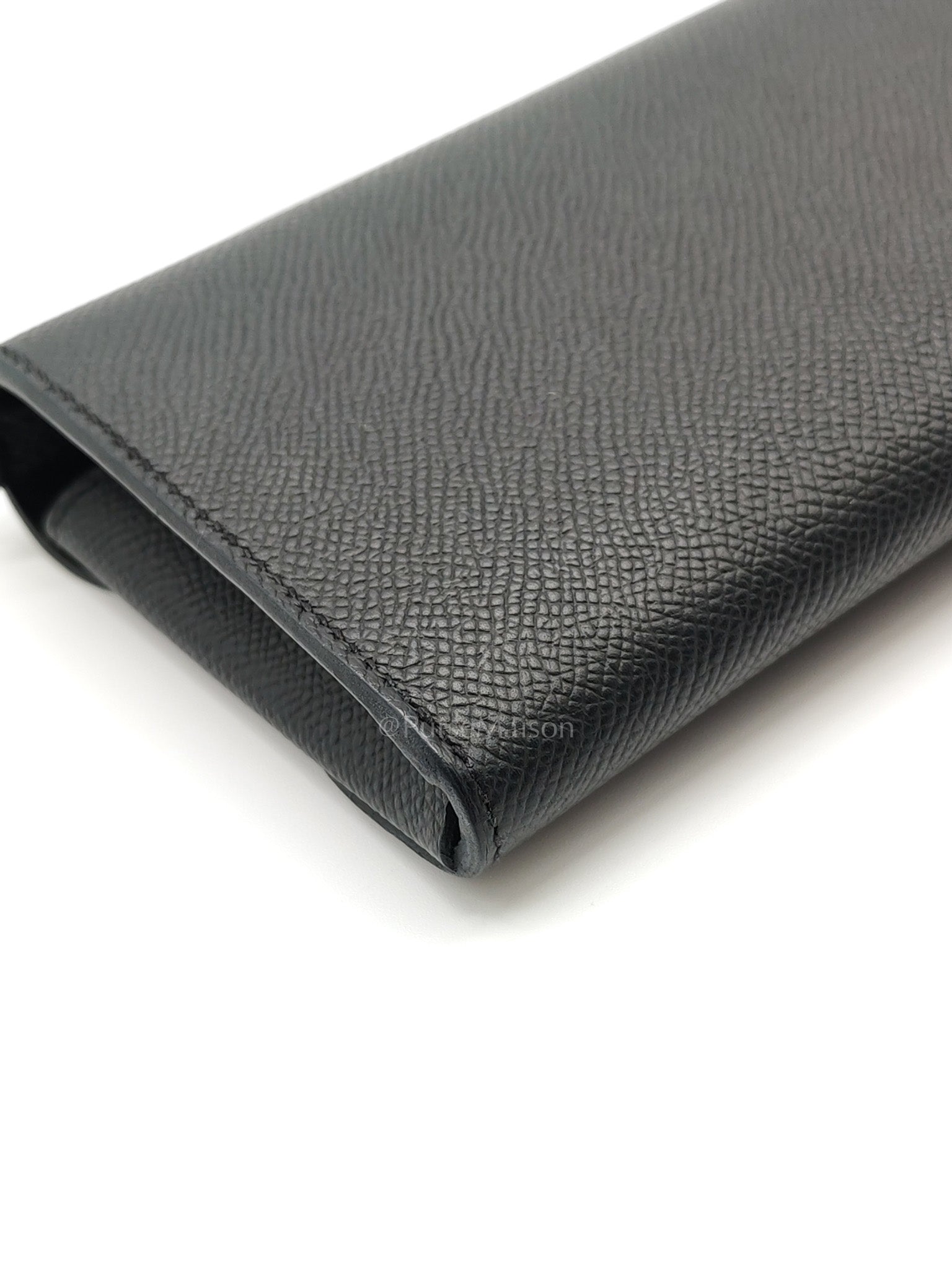 Maillon To Go in Black Epsom Leather & So Black/Gold Hardware Stamp W (2024)