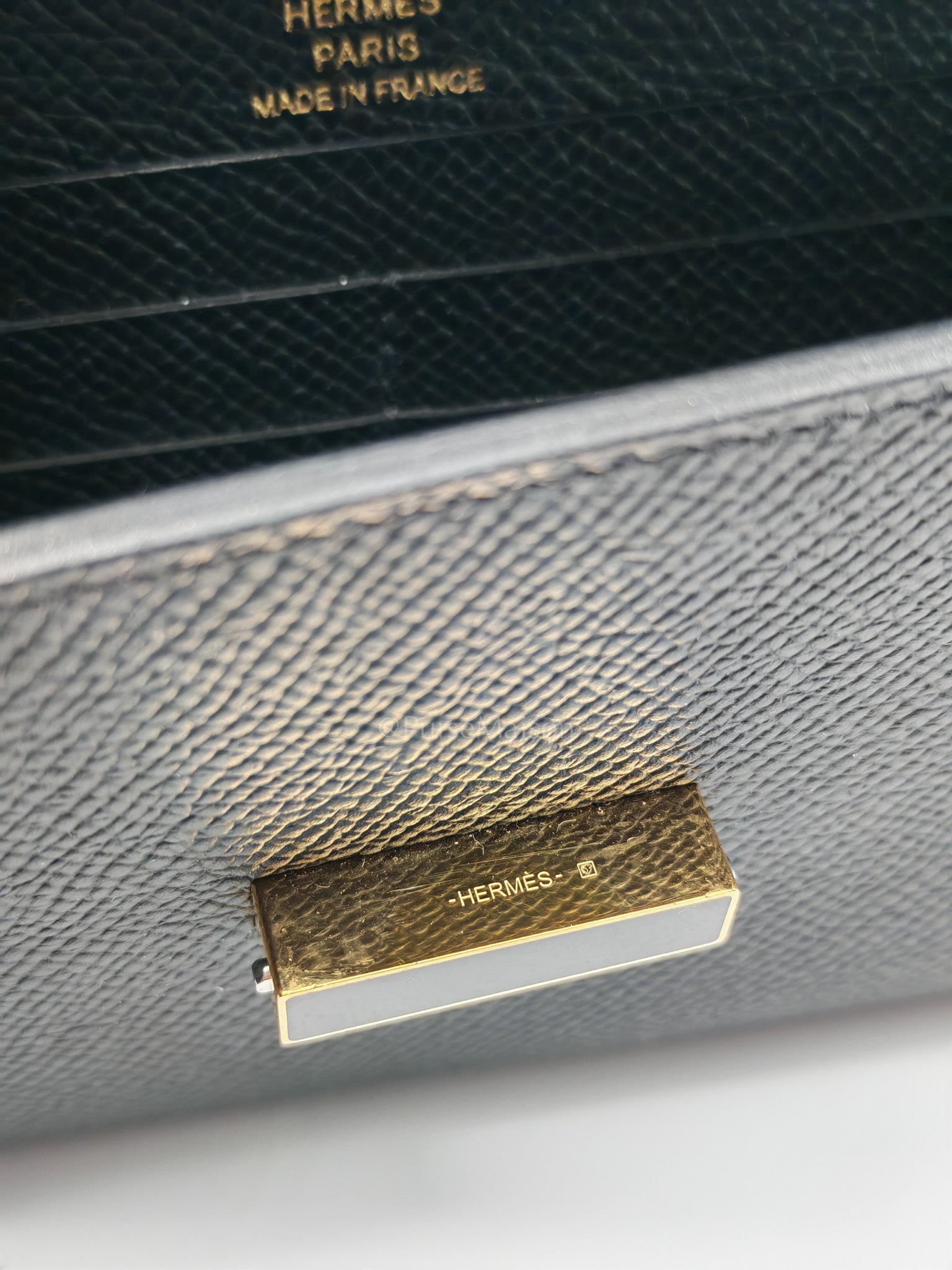 Maillon To Go in Black Epsom Leather & So Black/Gold Hardware Stamp W (2024)