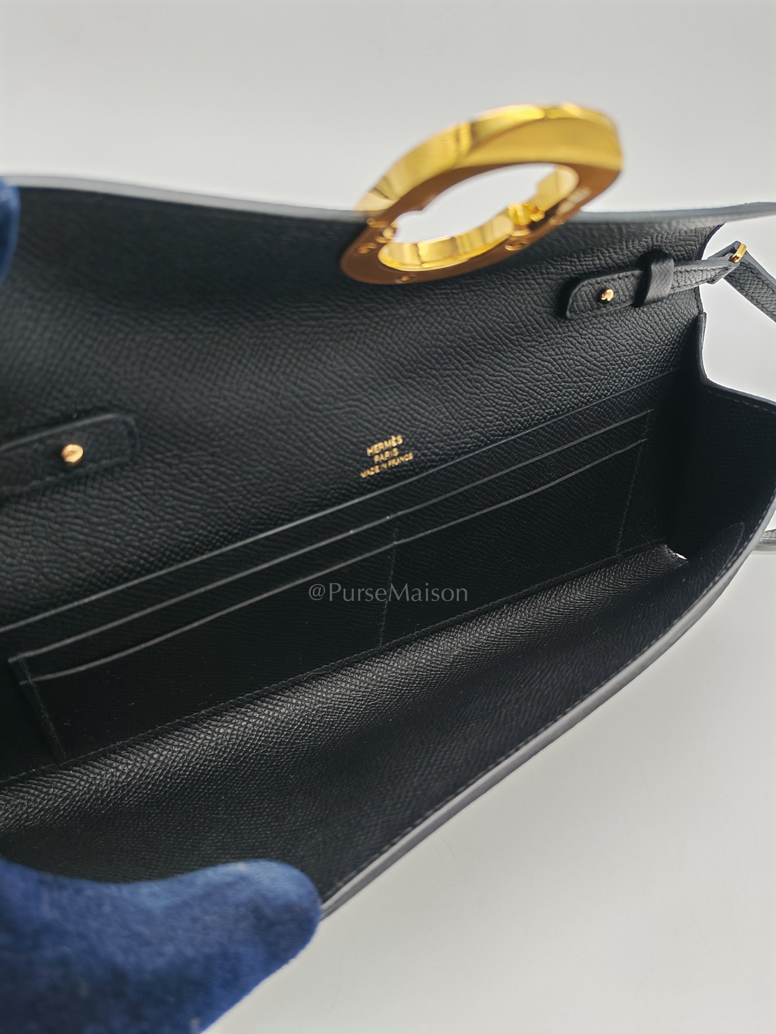 Maillon To Go in Black Epsom Leather & So Black/Gold Hardware Stamp W (2024)