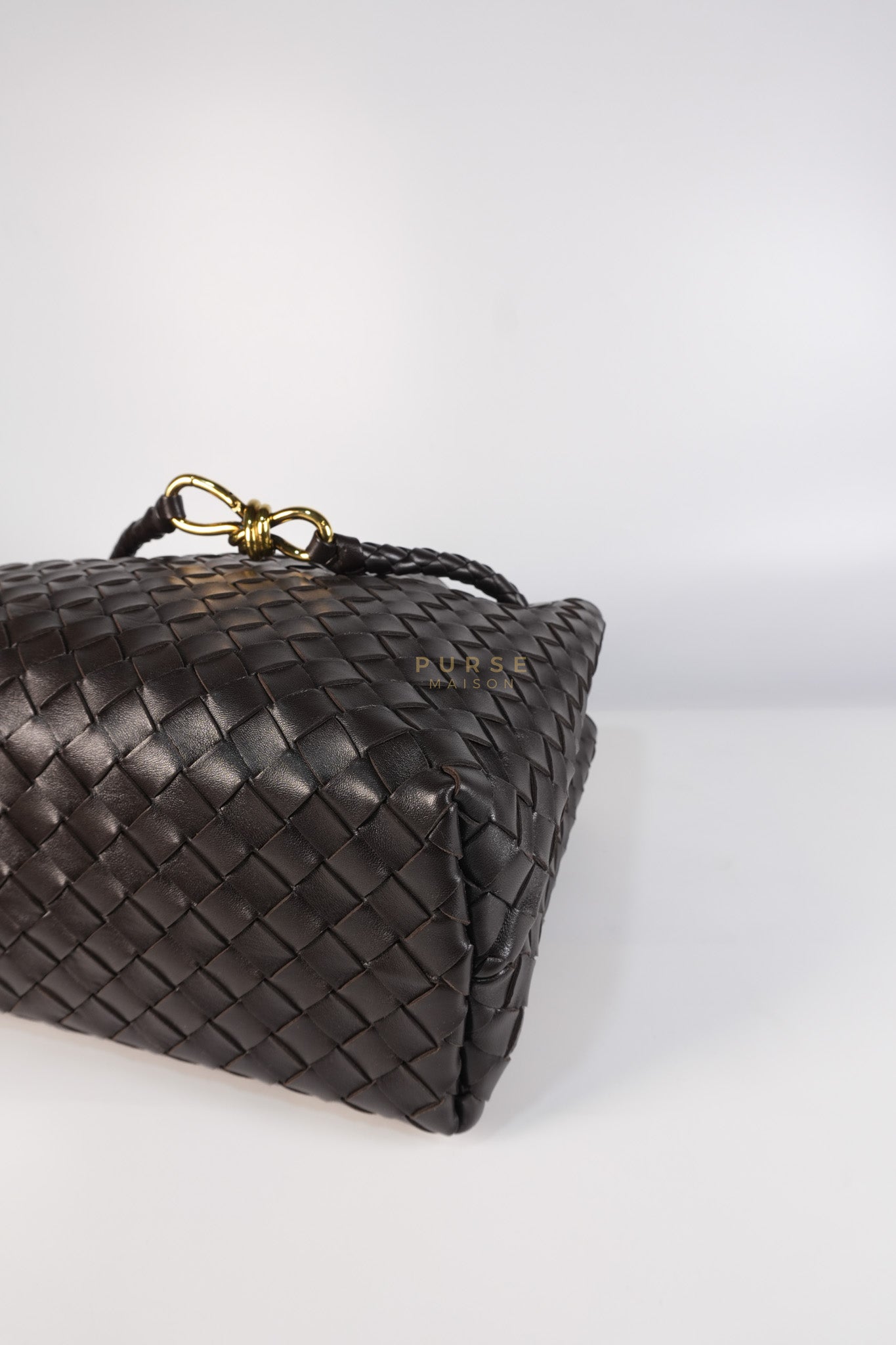 Andiamo Medium in Fondant Intrecciato Nappa Leather | Purse Maison Luxury Bags Shop