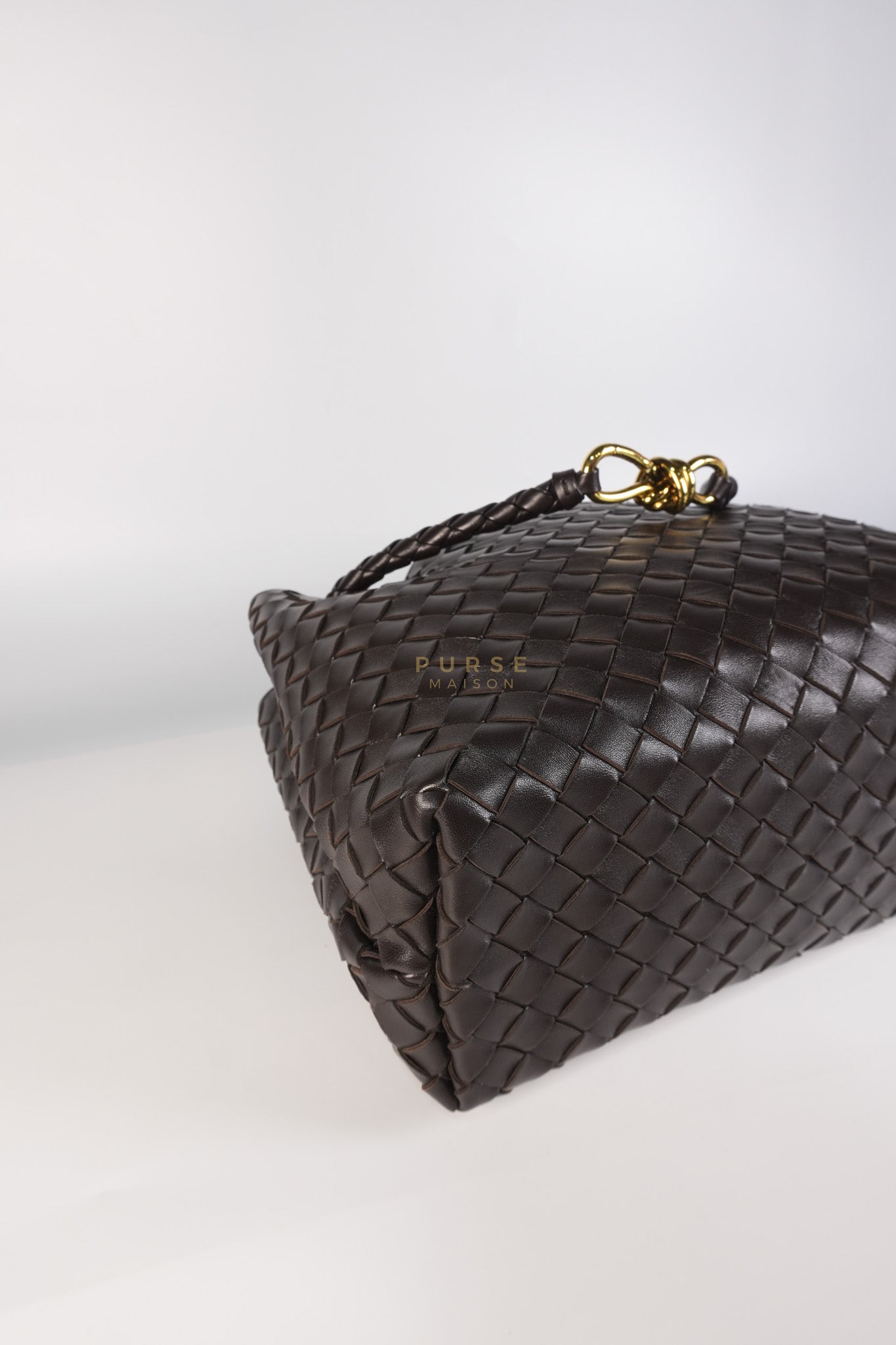 Andiamo Medium in Fondant Intrecciato Nappa Leather | Purse Maison Luxury Bags Shop