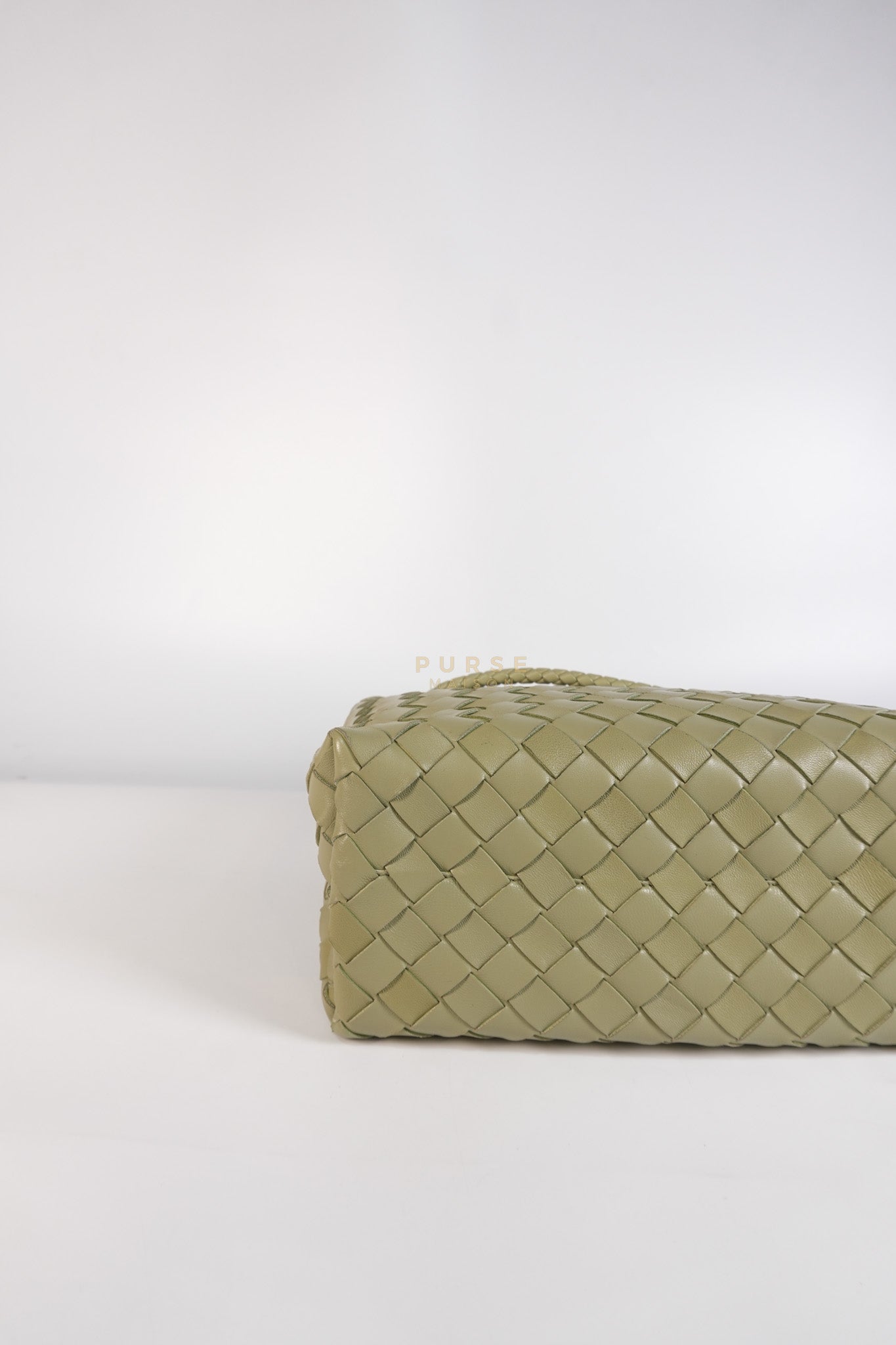 Andiamo Medium in Travertine Intrecciato Leather | Purse Maison Luxury Bags Shop