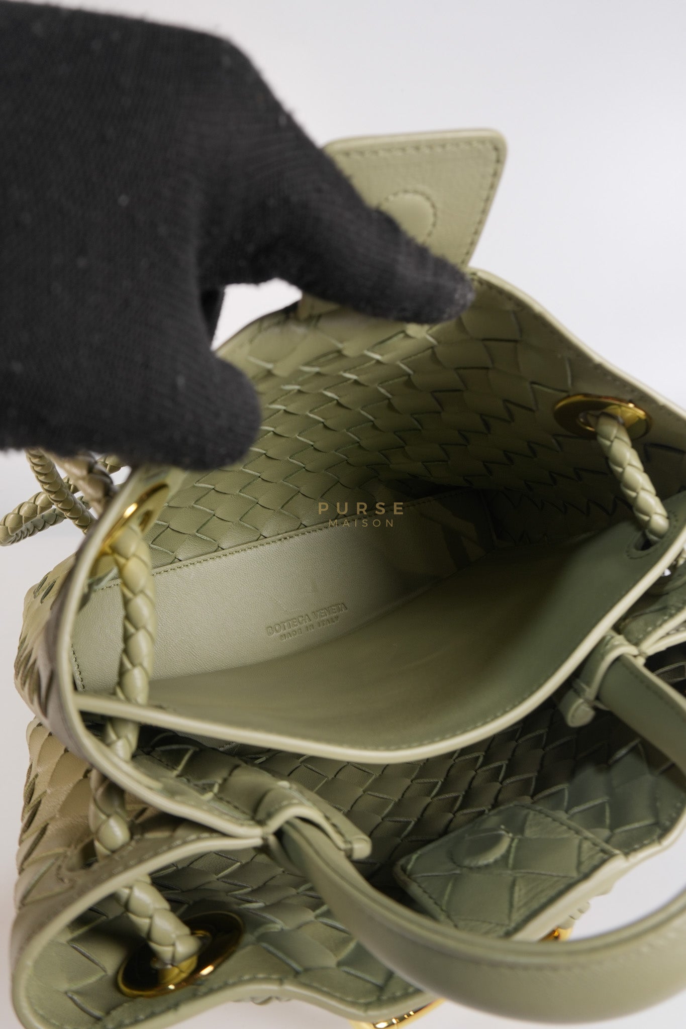 Andiamo Medium in Travertine Intrecciato Leather | Purse Maison Luxury Bags Shop