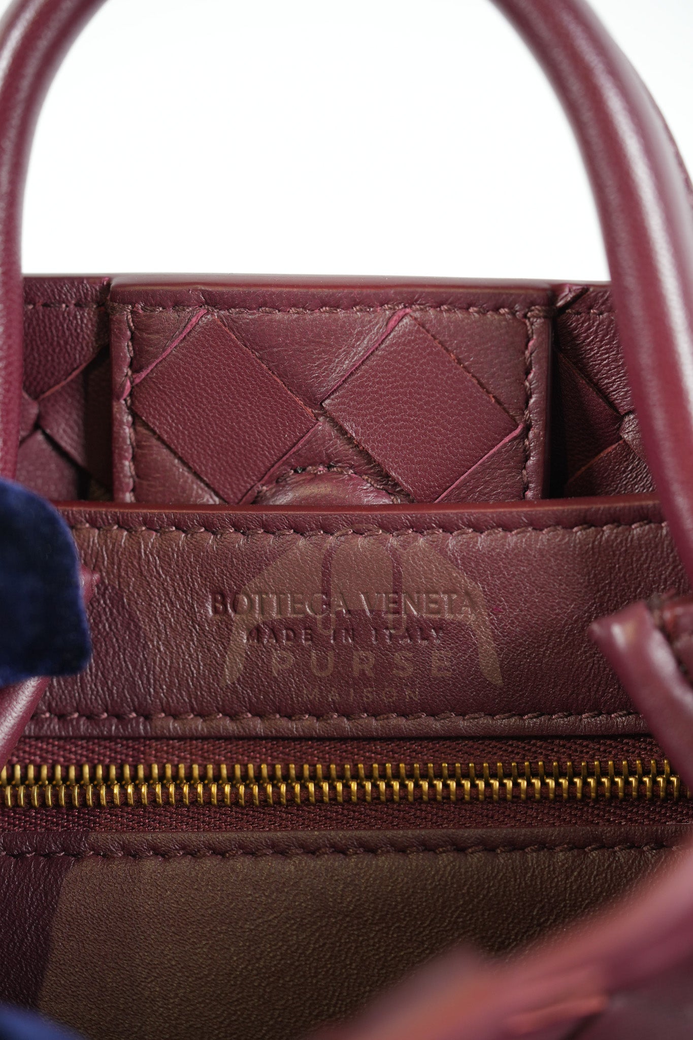 Andiamo Small in Burgundy Nappa Intrecciato Leather Shoulder Bag | Purse Maison Luxury Bags Shop