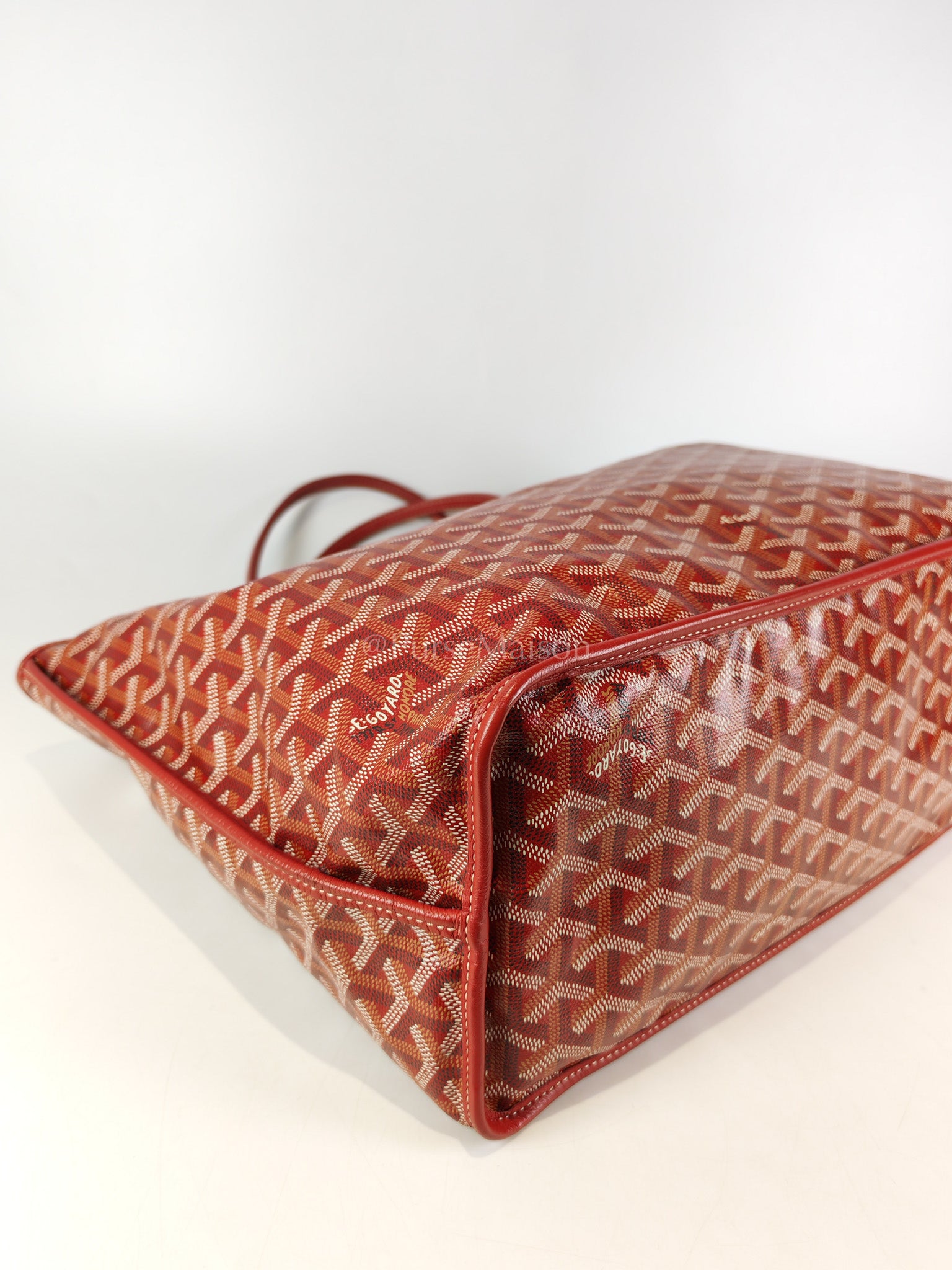 Anjou PM Bag in Red Goyardine Canvas | Purse Maison Luxury Bags Shop